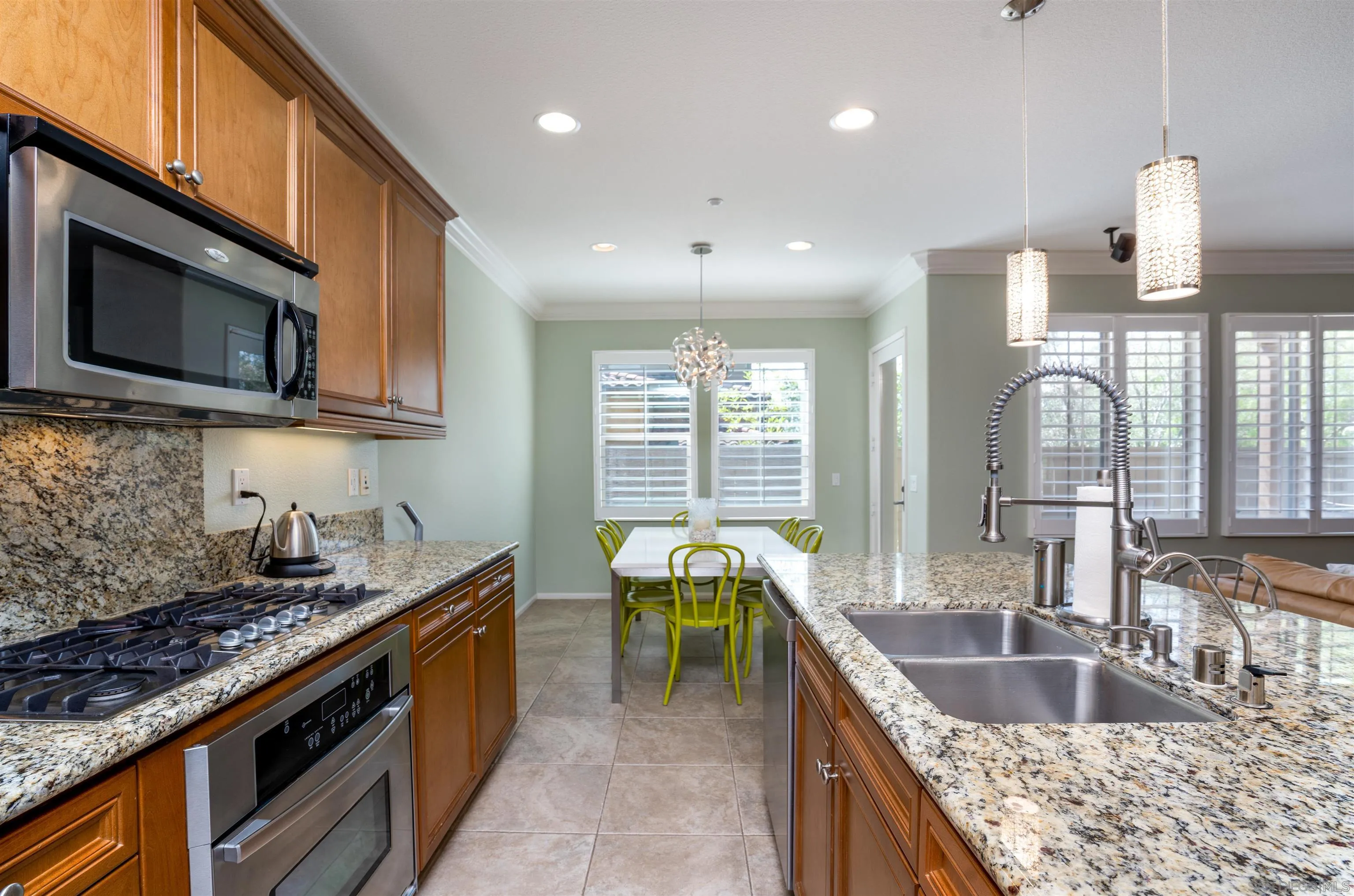 Photo #4: 250041186 Listing 