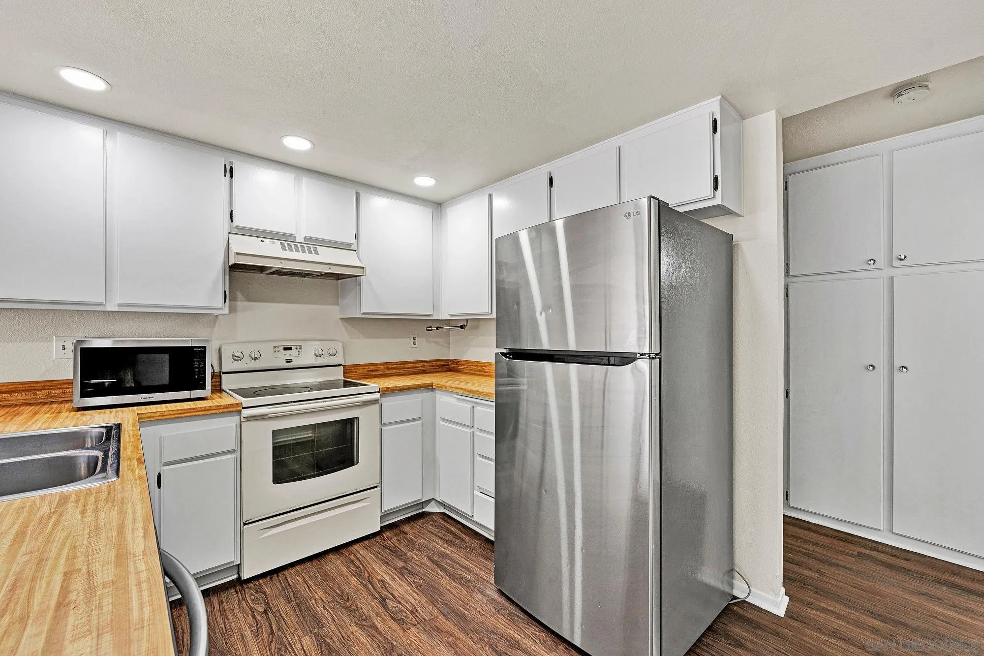 https://cdn.realtyfeed.com/cdn/127/250041190/24b4e80cb7749b27d9750421e666c093.webp