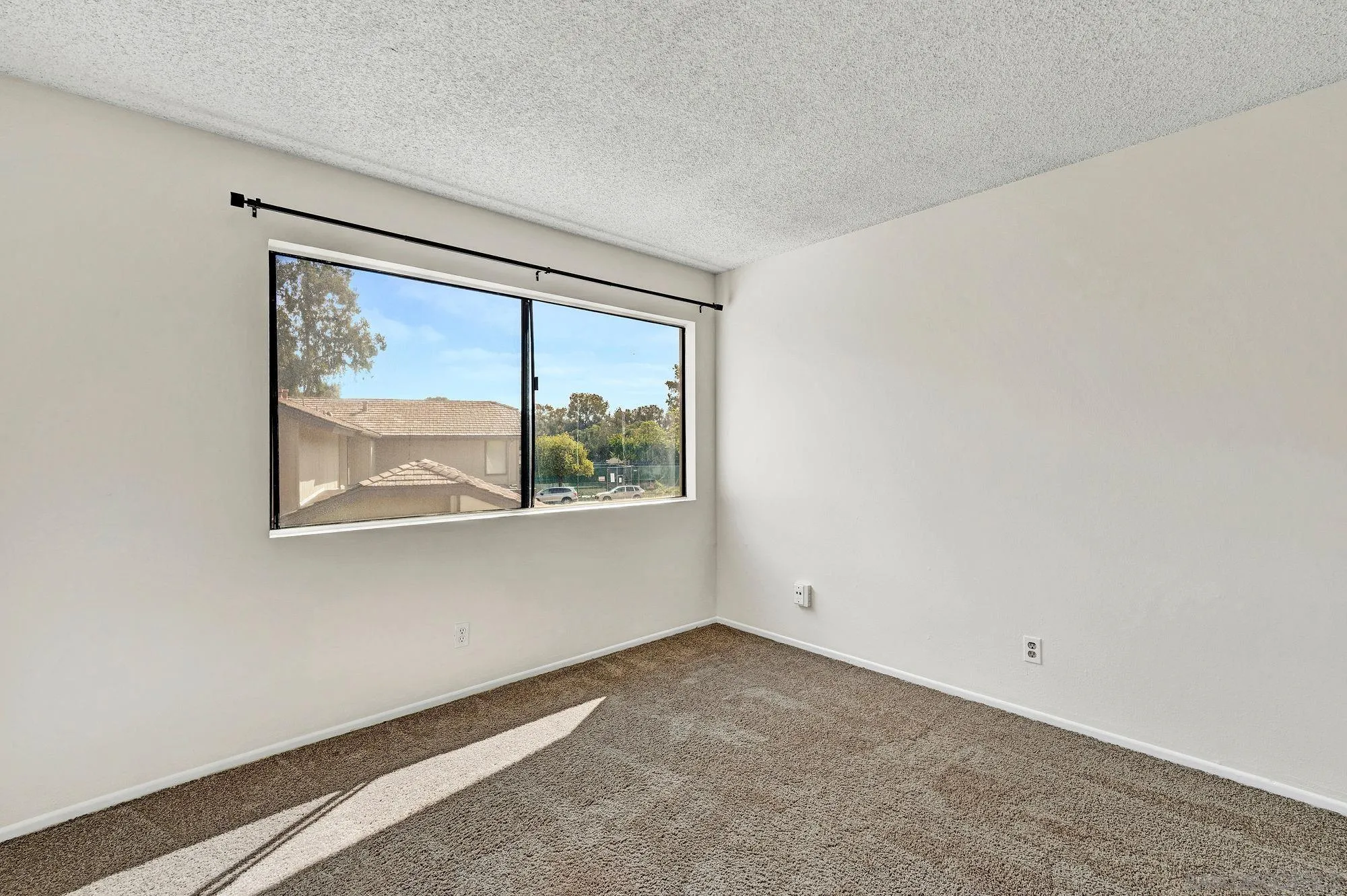 https://cdn.realtyfeed.com/cdn/127/250041190/8b4a84dedd09bdd79601f5c8aca954ae.webp