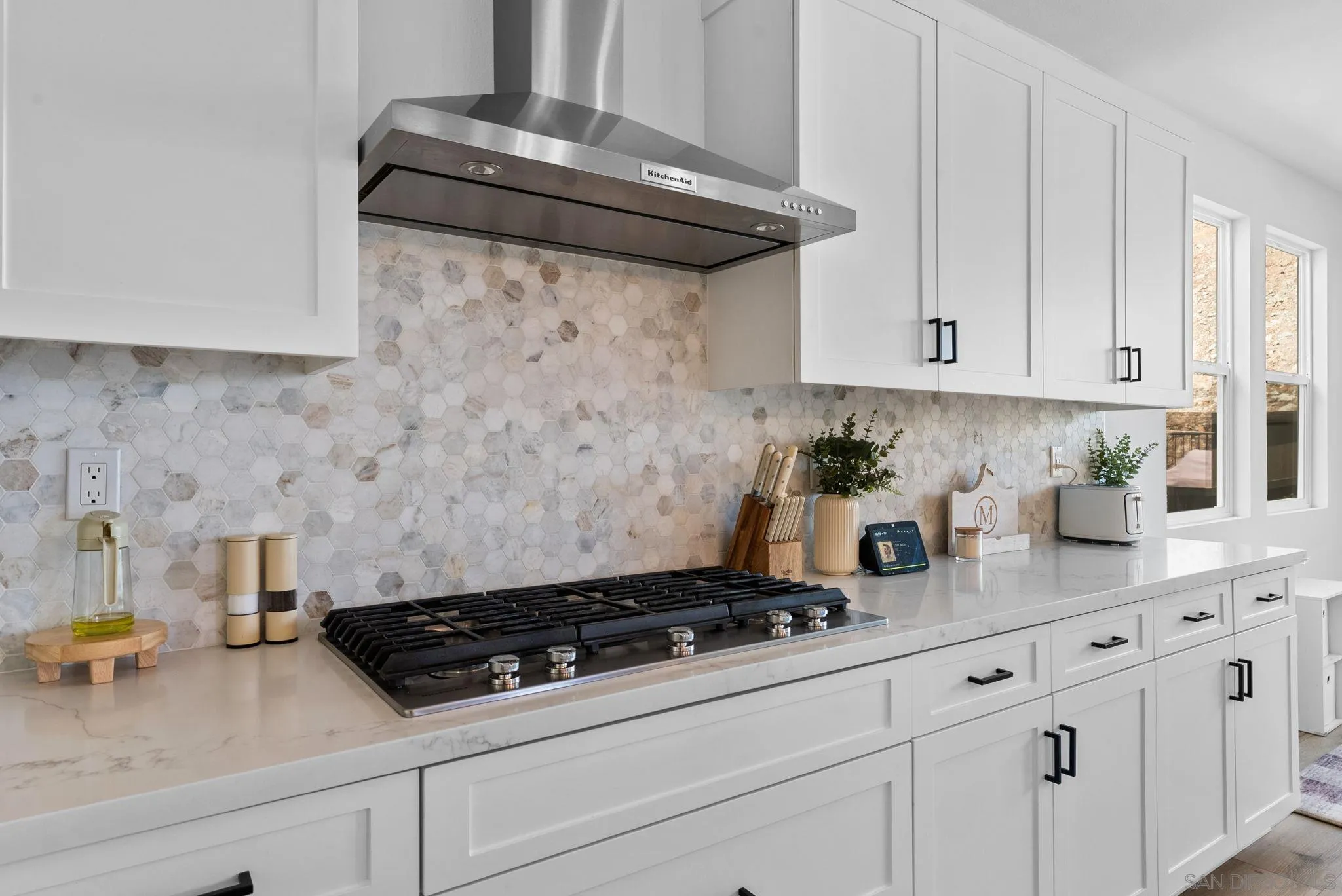 https://cdn.realtyfeed.com/cdn/127/250041194/4dd3f6db489ff35f7d2f431bc5008f9c.webp