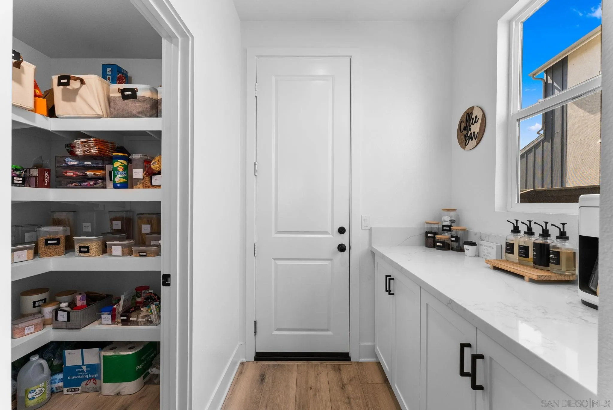 https://cdn.realtyfeed.com/cdn/127/250041194/d8a182f30c85c9849dab64fe40bbccd2.webp