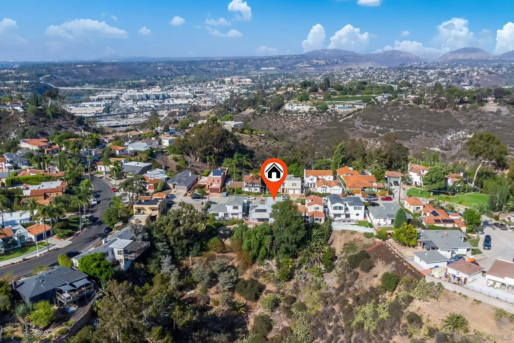 https://cdn.realtyfeed.com/cdn/127/250041195/1c578b4ceeb9ebbf6d3d6e8fd0470de0.webp
