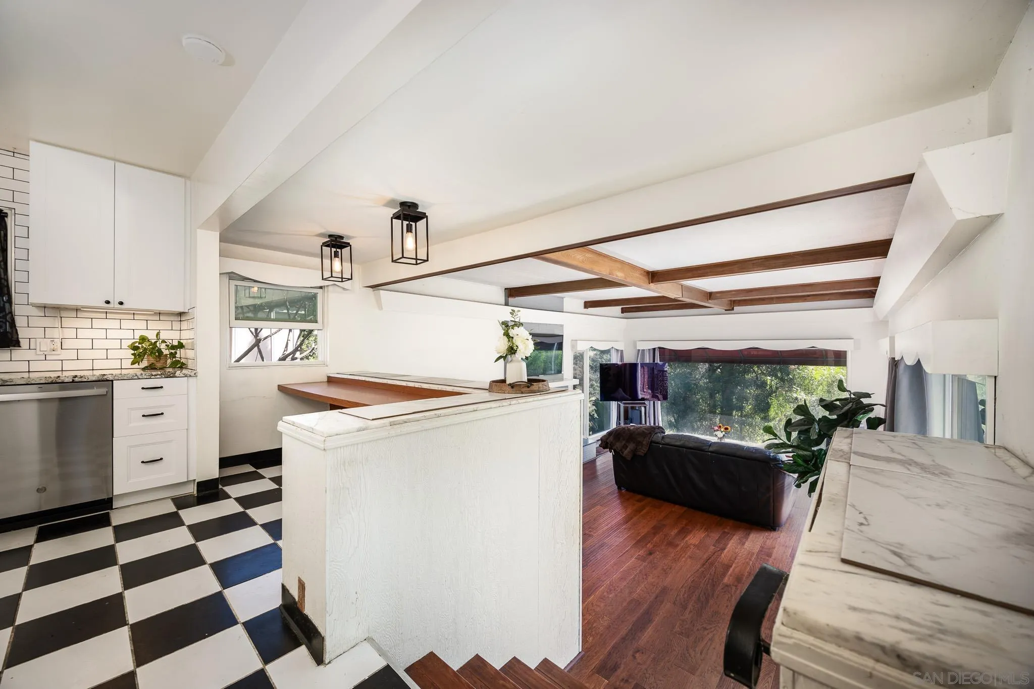 https://cdn.realtyfeed.com/cdn/127/250041195/7771422c54ae940861c5d17c6f3a6af6.webp