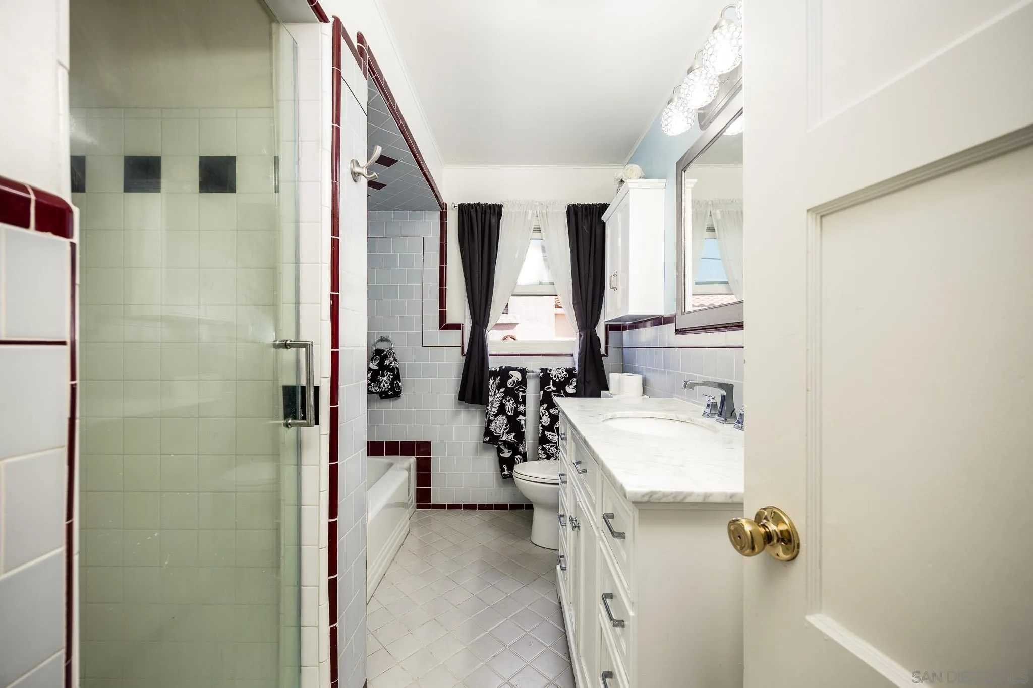 https://cdn.realtyfeed.com/cdn/127/250041195/9ebbb41bc90b7ff46ff06931ef5c1a28.webp