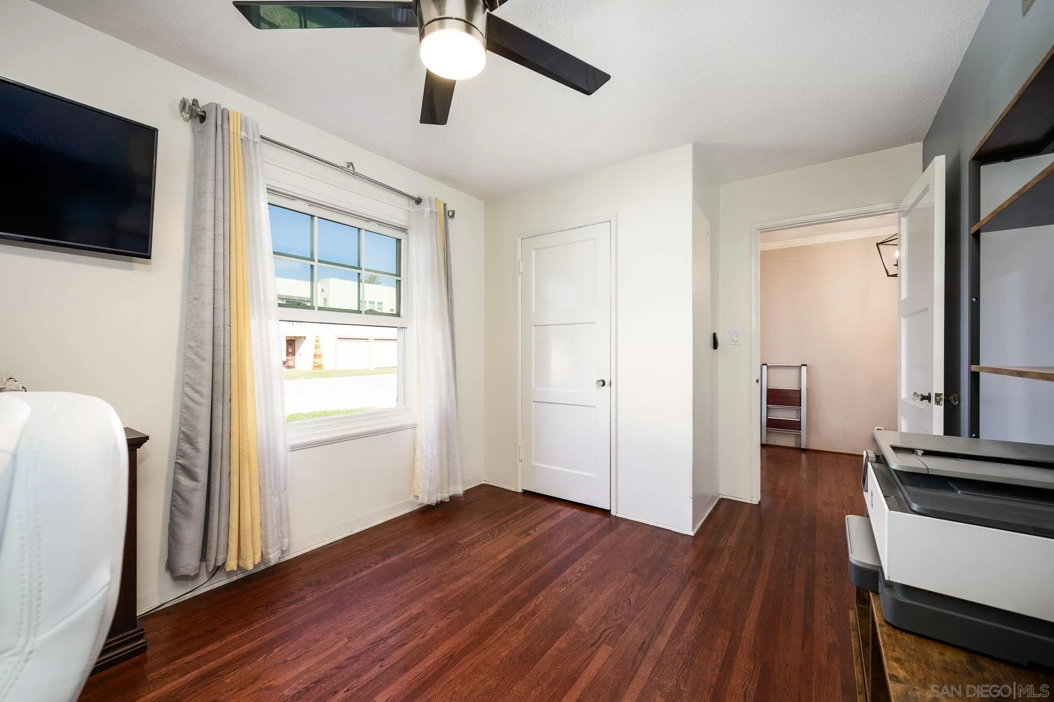 https://cdn.realtyfeed.com/cdn/127/250041195/badc1d5e5a63665a177cfcf5aeef91c4.webp