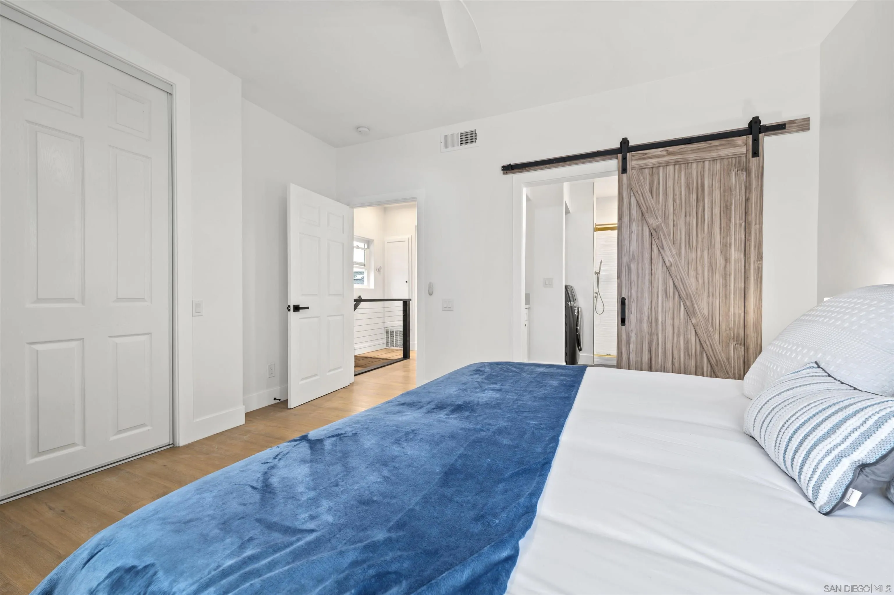 https://cdn.realtyfeed.com/cdn/127/250041200/2fbd39cbb25aa7f4498f1e66f7f81e5f.webp