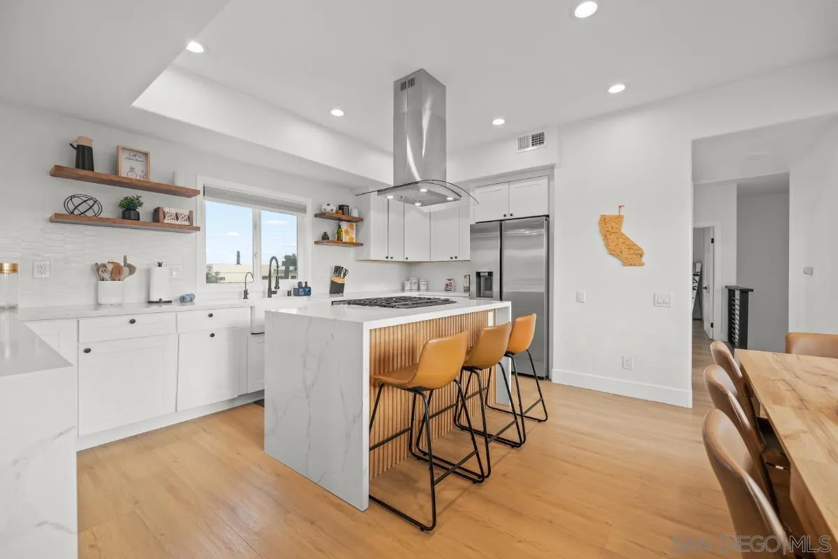 Photo #4: 250041200 Listing 
