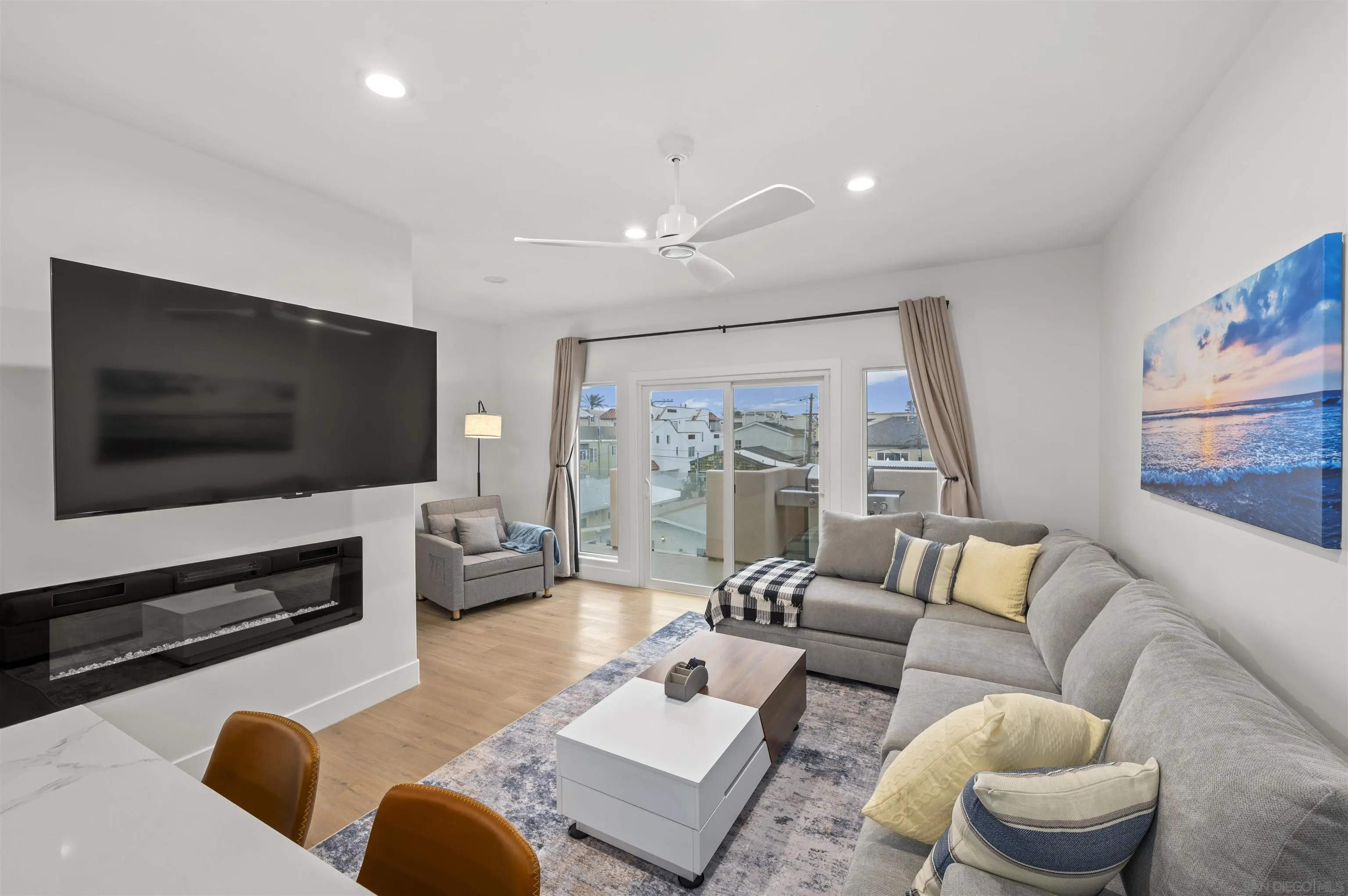 https://cdn.realtyfeed.com/cdn/127/250041200/3c40526d1dbe19d8828c36f35fad65e2.webp