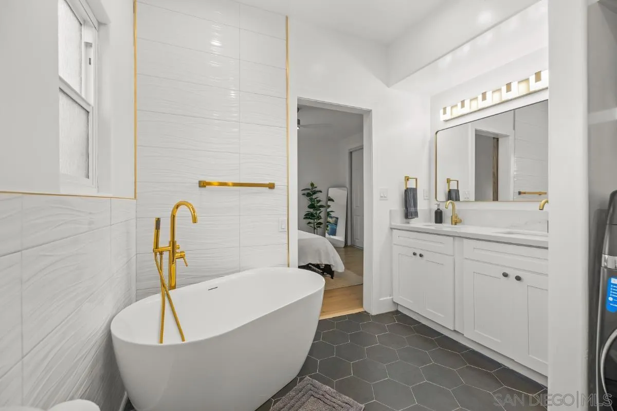 https://cdn.realtyfeed.com/cdn/127/250041200/493250f86b245994554321aeffab5085.webp