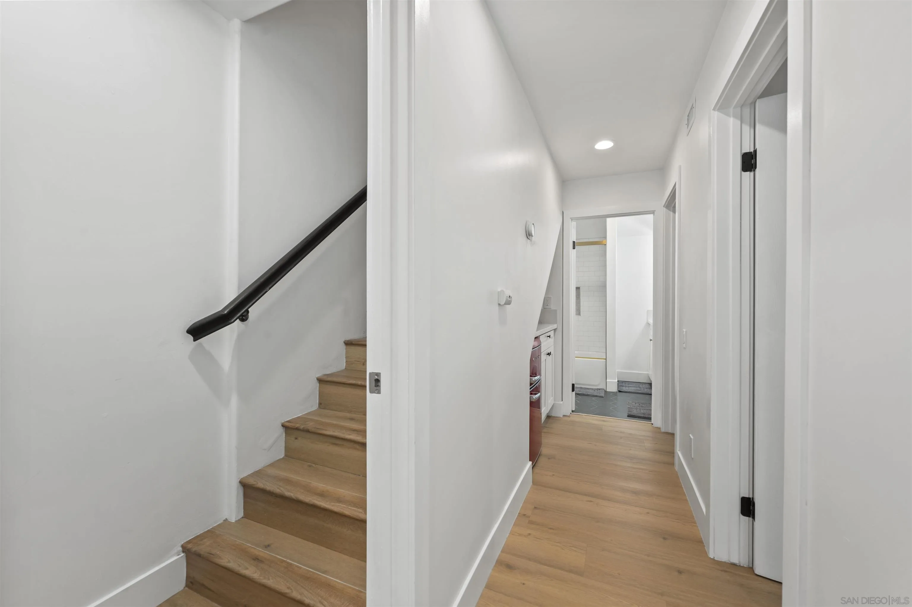 https://cdn.realtyfeed.com/cdn/127/250041200/94814fb8c341afb2add984ca4951e30b.webp