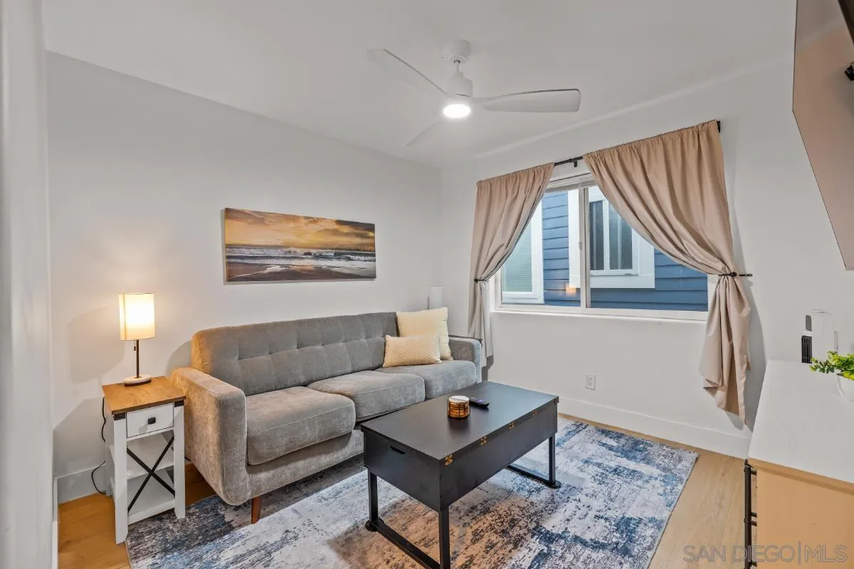 https://cdn.realtyfeed.com/cdn/127/250041200/aa3f52a020d55794414f6717f2d09ed1.webp