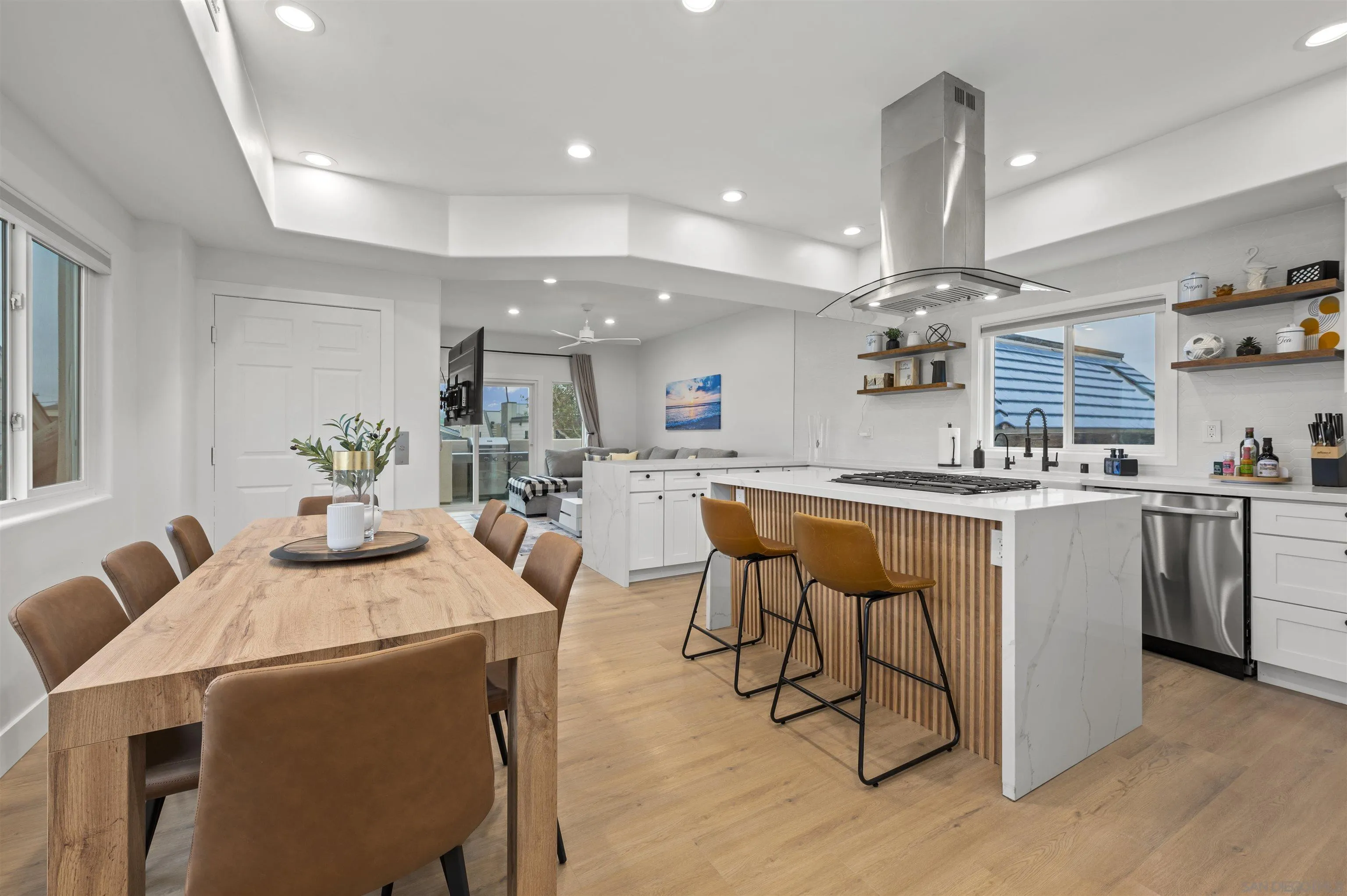Photo #3: 250041200 Listing 