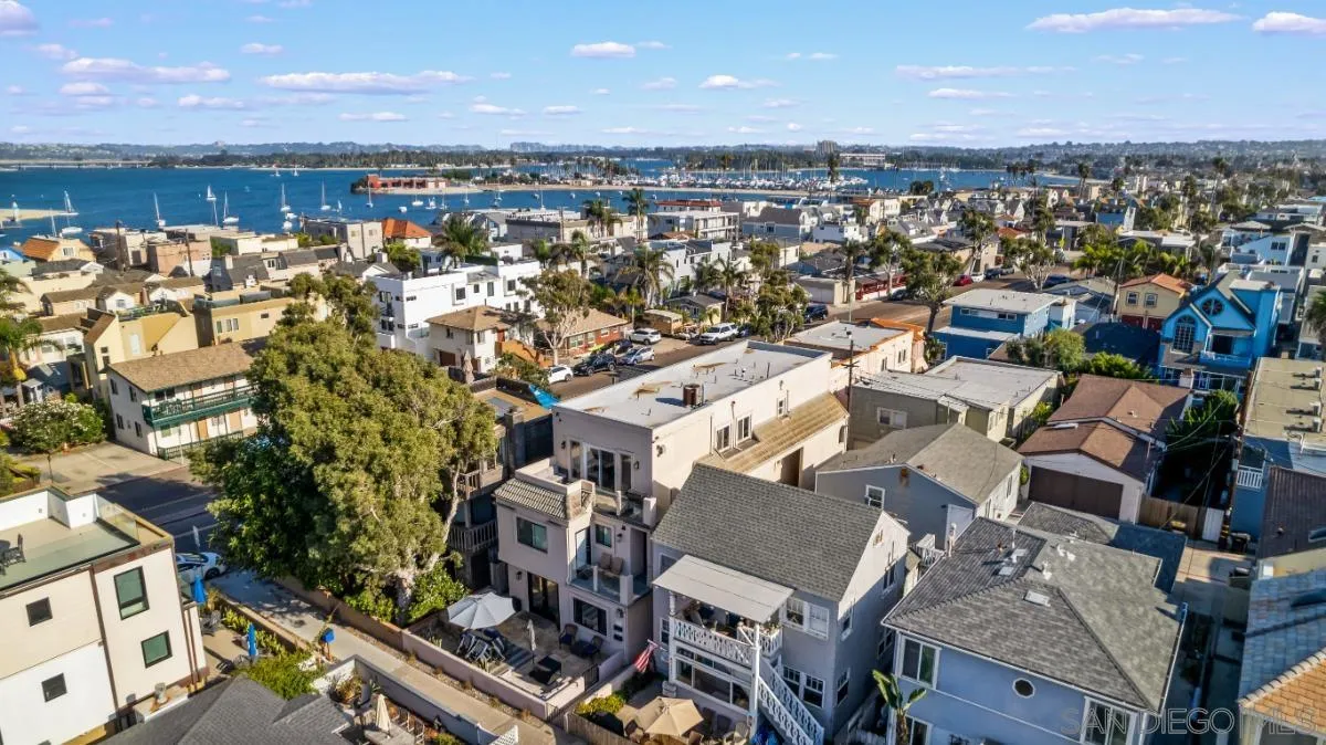 https://cdn.realtyfeed.com/cdn/127/250041200/c6d0087746c22bde908abf0645cf8804.webp