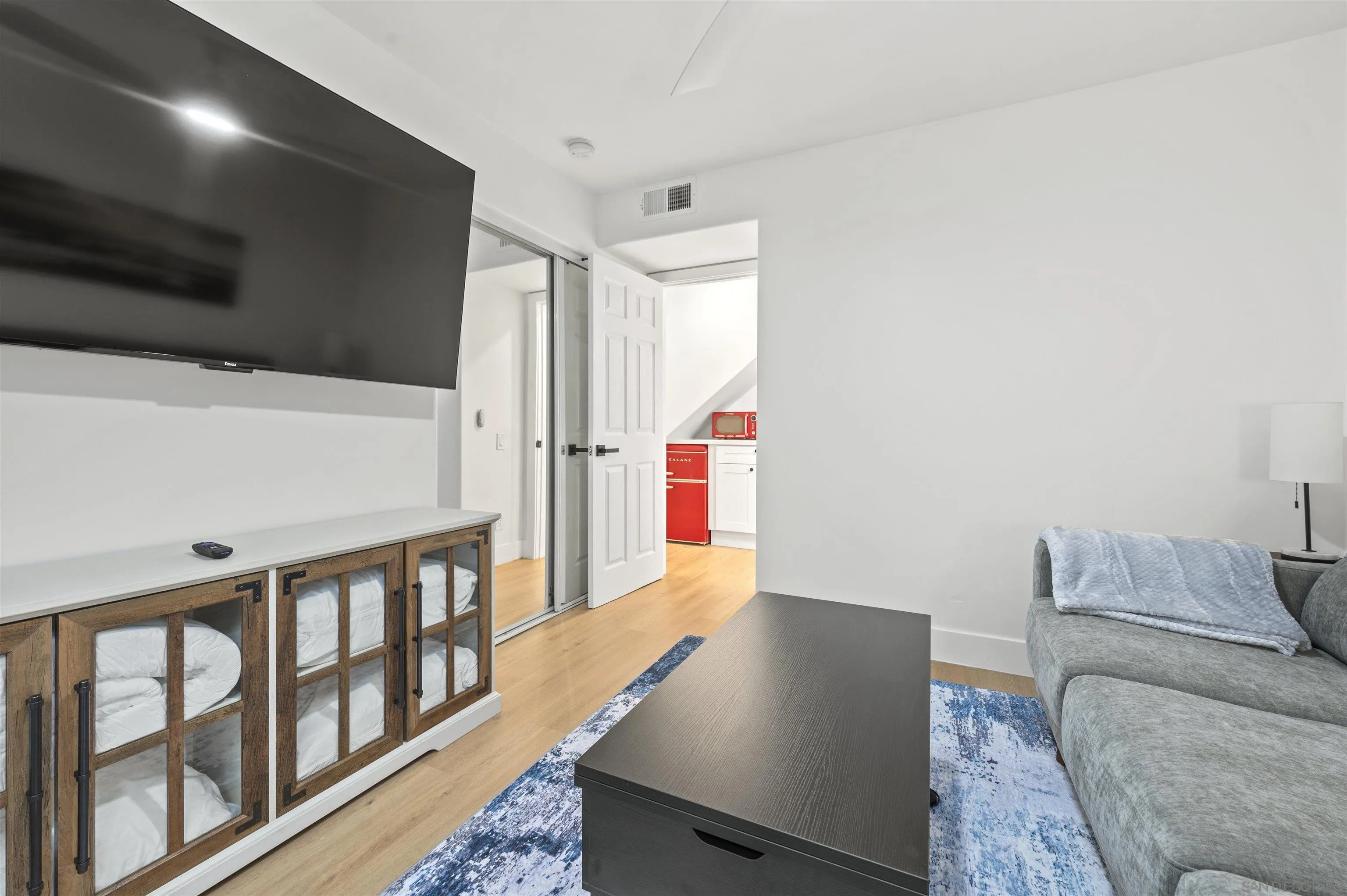 https://cdn.realtyfeed.com/cdn/127/250041200/d3a8d17998f39ae82414e83db0e63820.webp