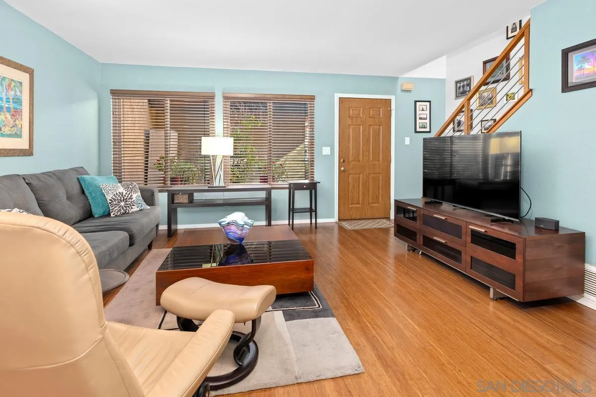 https://cdn.realtyfeed.com/cdn/127/250041201/7c133d77f8ecffaf77d504ebe38a3e42.webp