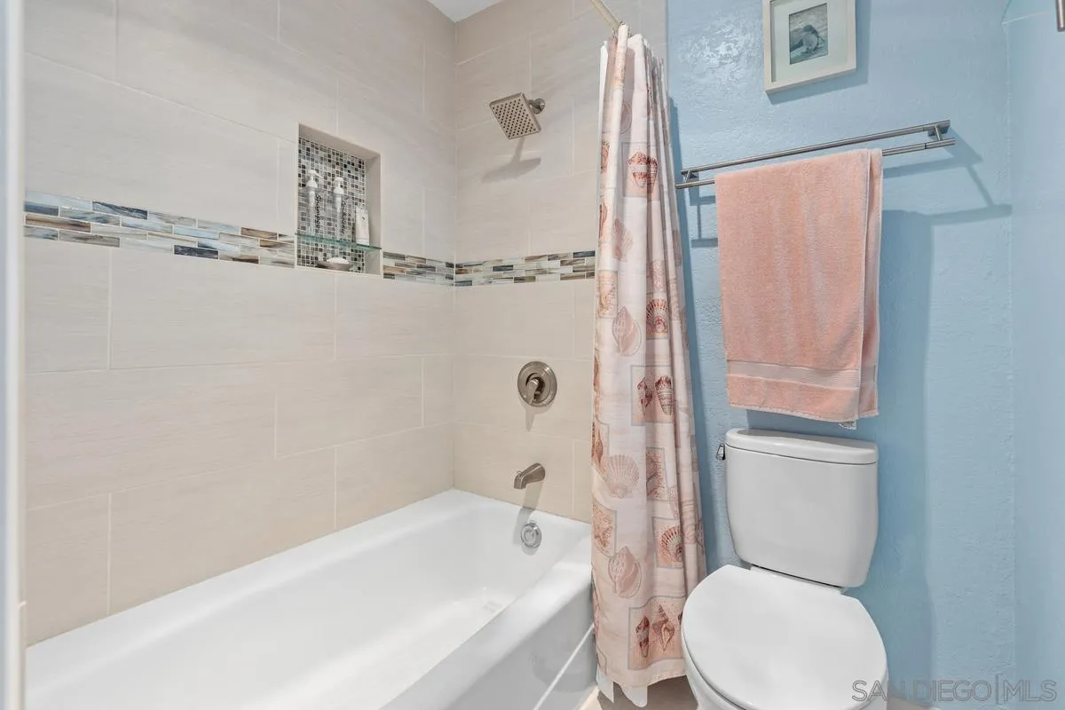 https://cdn.realtyfeed.com/cdn/127/250041201/f144e7e5293b78a05ee72c13caceceaf.webp
