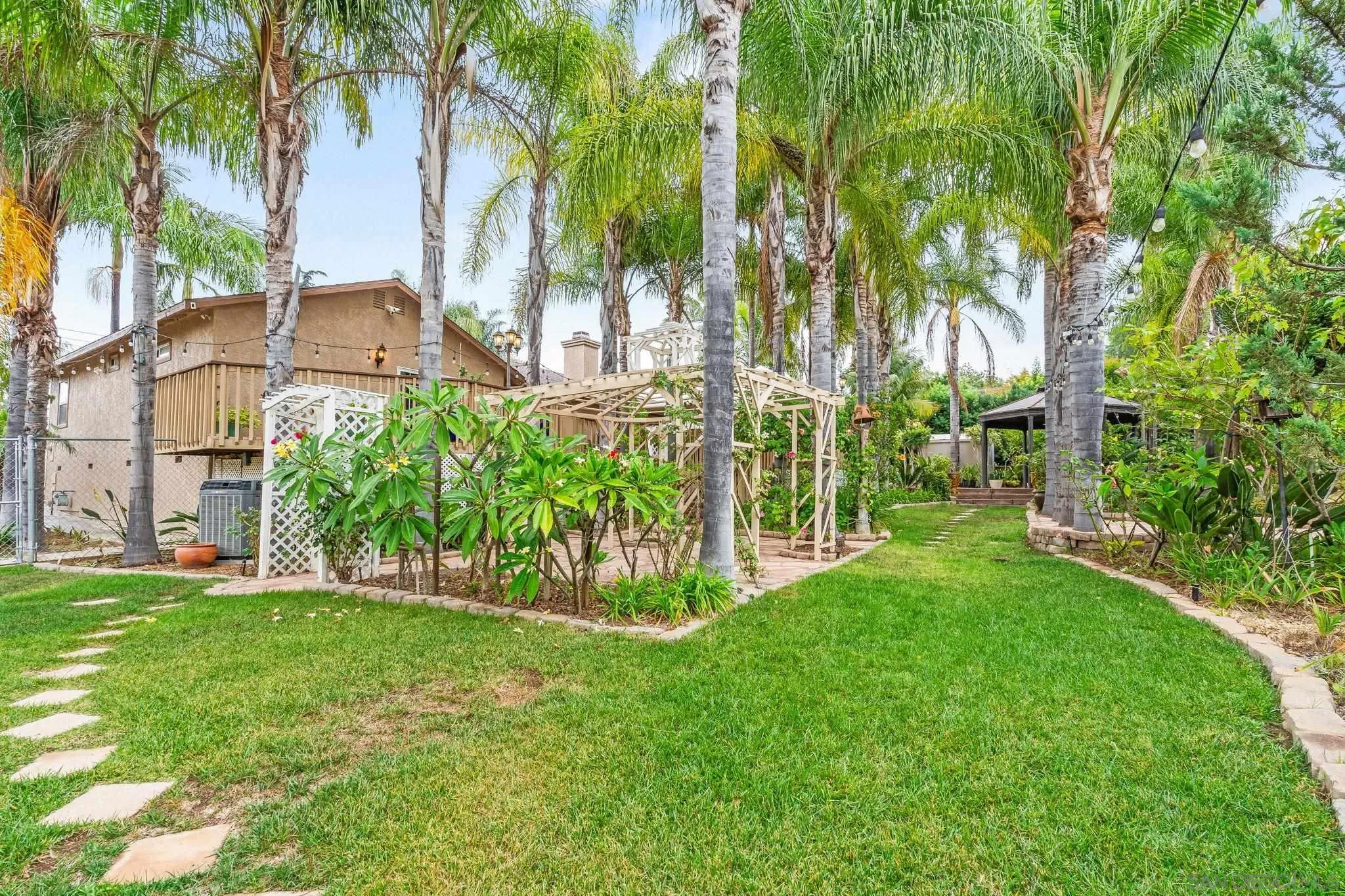 https://cdn.realtyfeed.com/cdn/127/250041202/19b1b65dd977bc40fc4341a43344aa0e.webp
