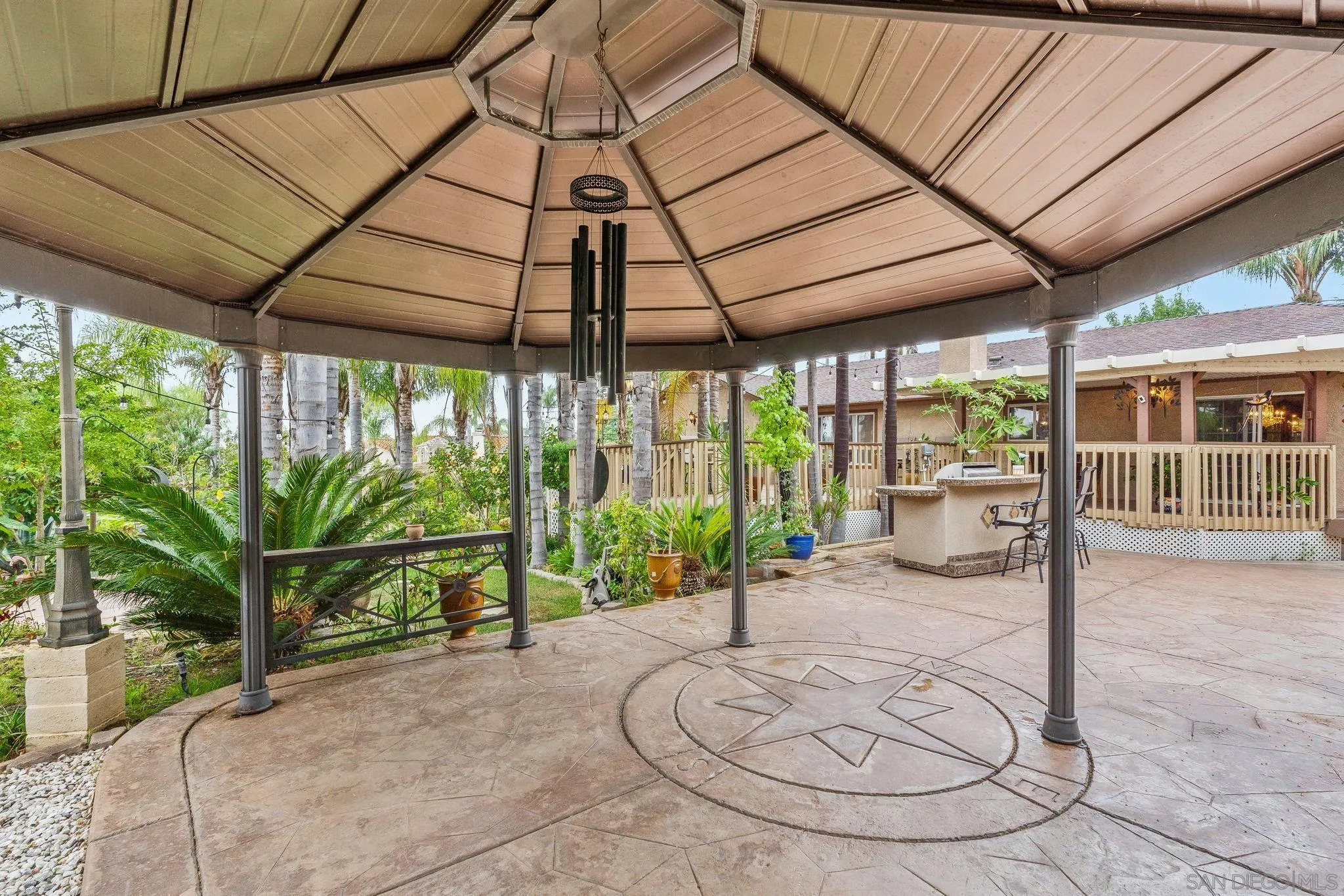https://cdn.realtyfeed.com/cdn/127/250041202/4ab01bee600207bcc70f1b7b43514002.webp