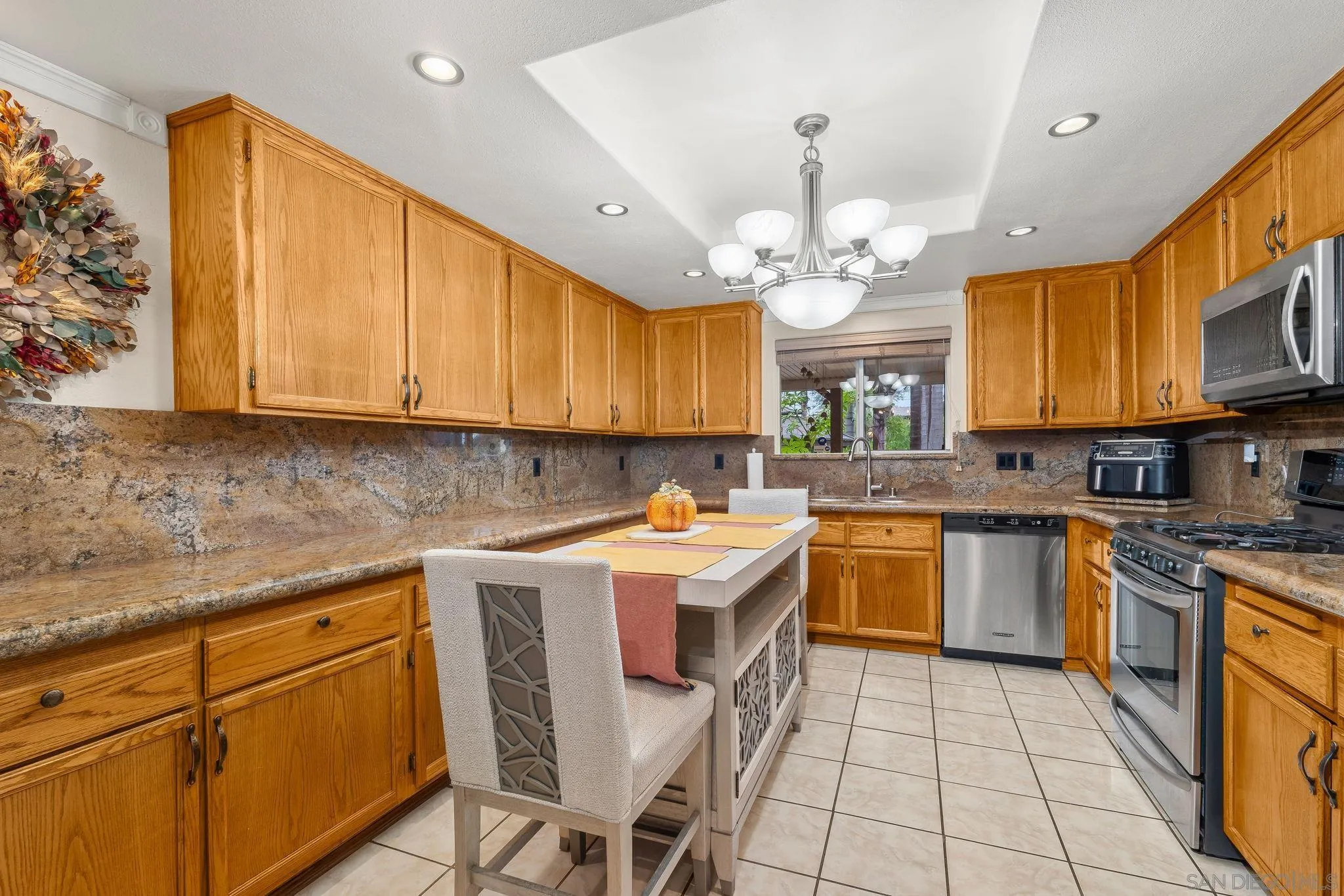 https://cdn.realtyfeed.com/cdn/127/250041202/60f33e9fbd680c67304498aa7c9452e7.webp