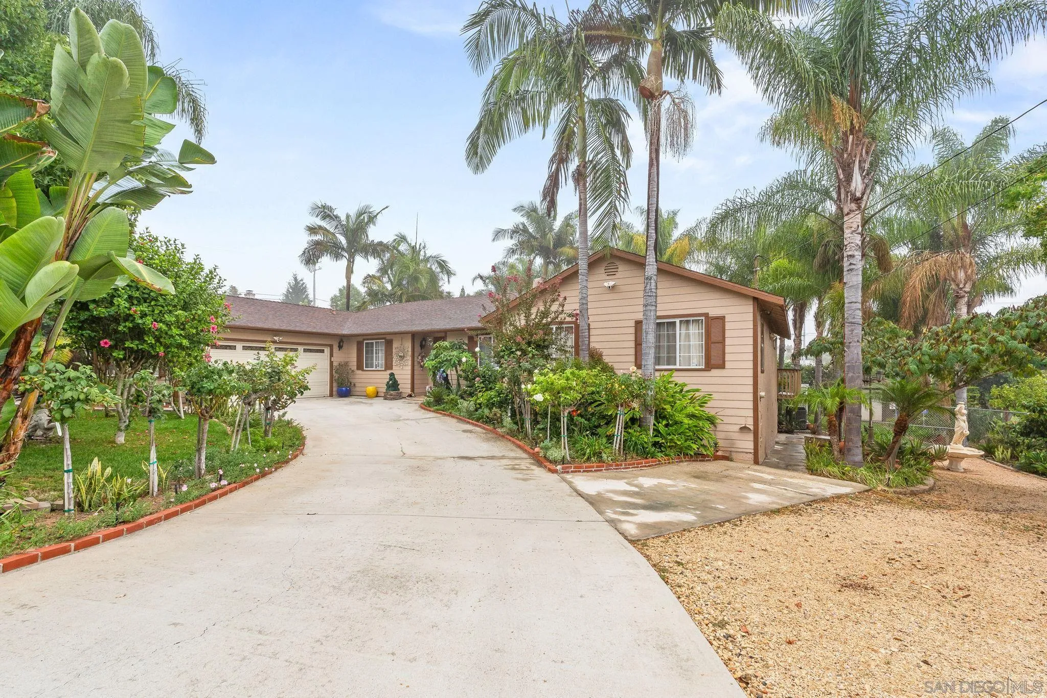 https://cdn.realtyfeed.com/cdn/127/250041202/68c3fb824a5c81a9617106a639fe6b67.webp