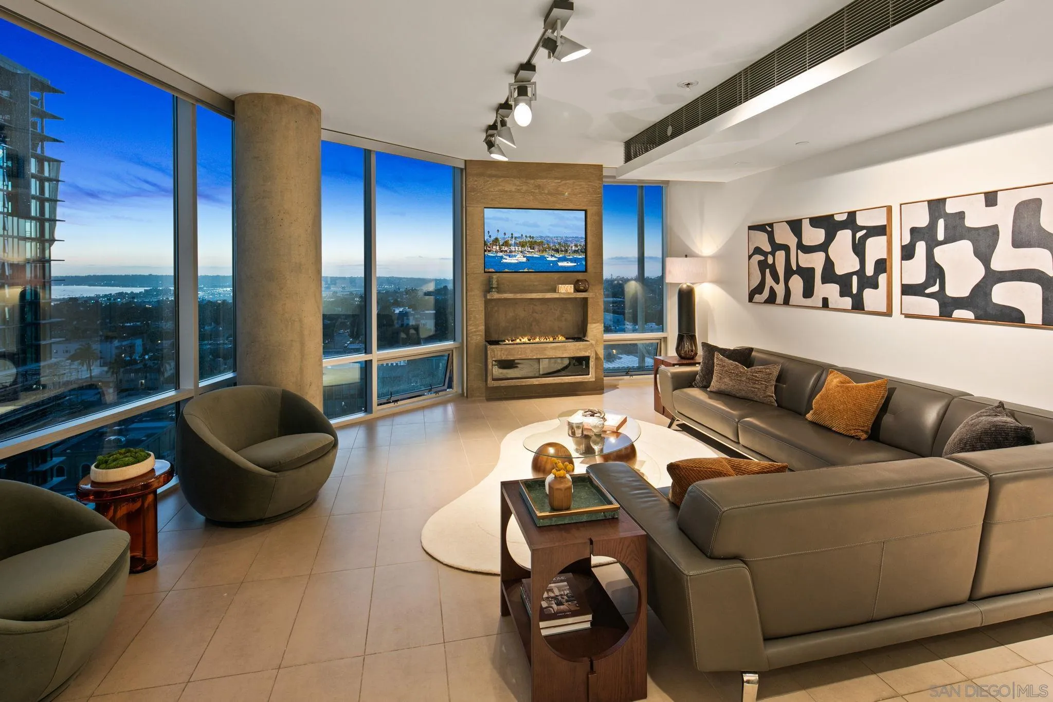 Photo #2: 250041206 Listing 