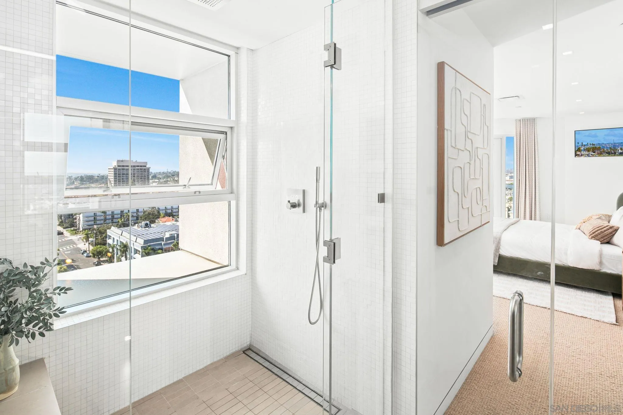 https://cdn.realtyfeed.com/cdn/127/250041206/1d6e2e55cefd0867f53ae1d55df9043f.webp