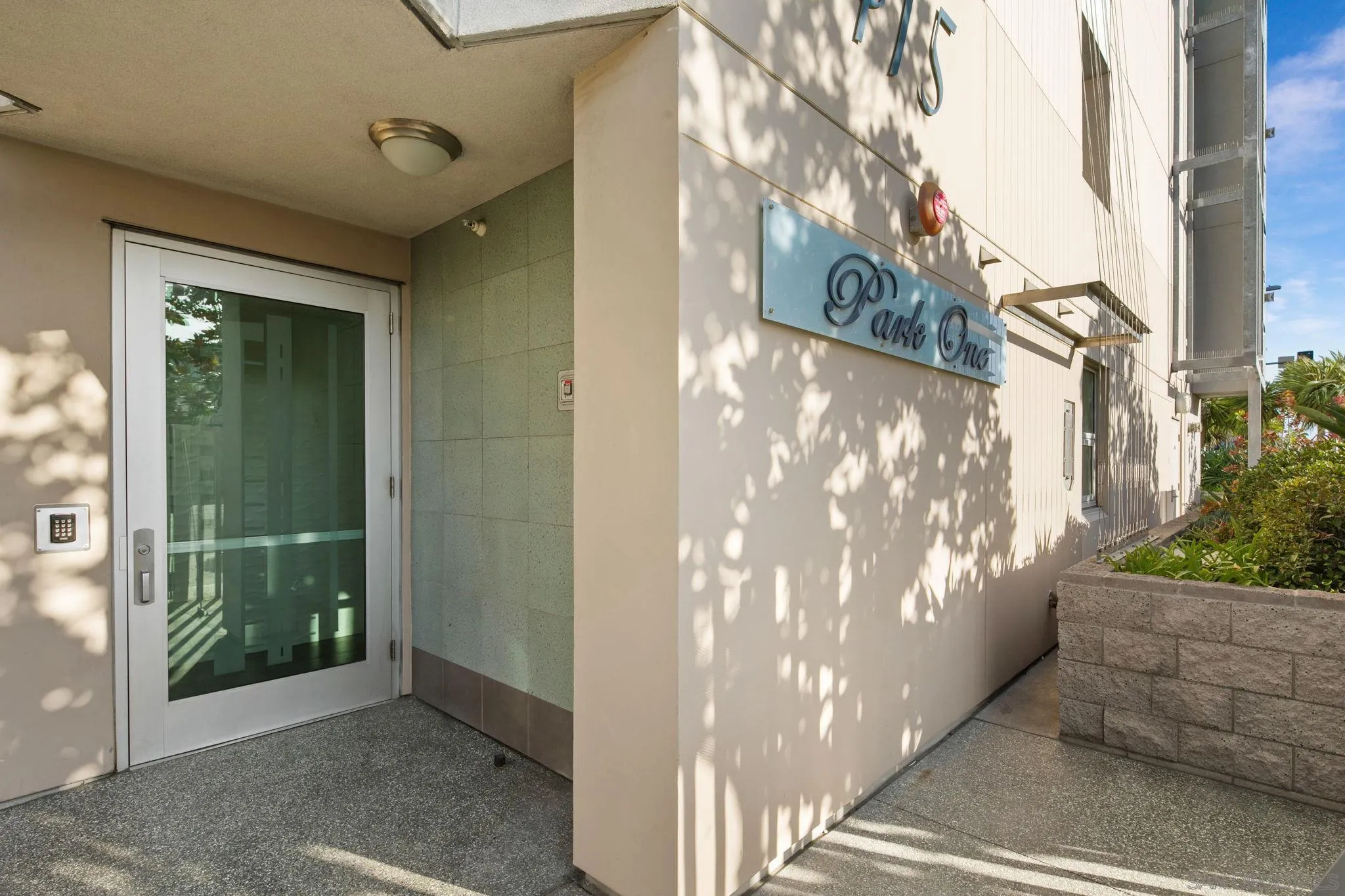 https://cdn.realtyfeed.com/cdn/127/250041206/3638e1463e9f2127328a9b4163f4ed47.webp