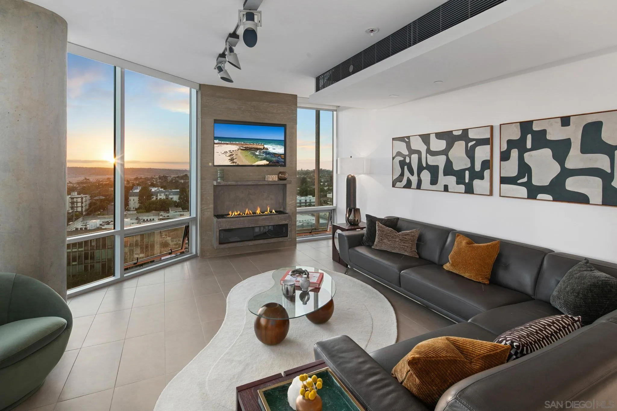 https://cdn.realtyfeed.com/cdn/127/250041206/d34919bbd01b093d1bfdb7978f8eeb59.webp