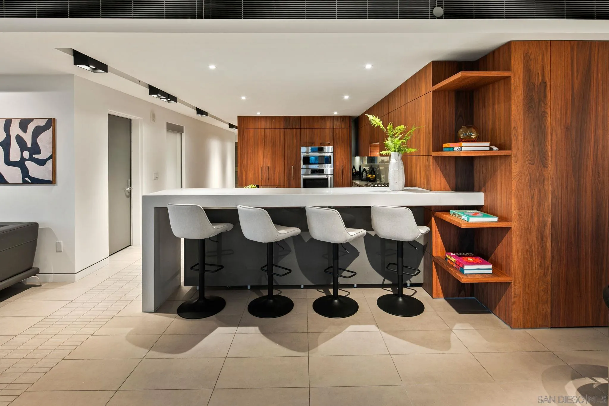 https://cdn.realtyfeed.com/cdn/127/250041206/d4d758138e0464c49a1c63eeba35aeb5.webp