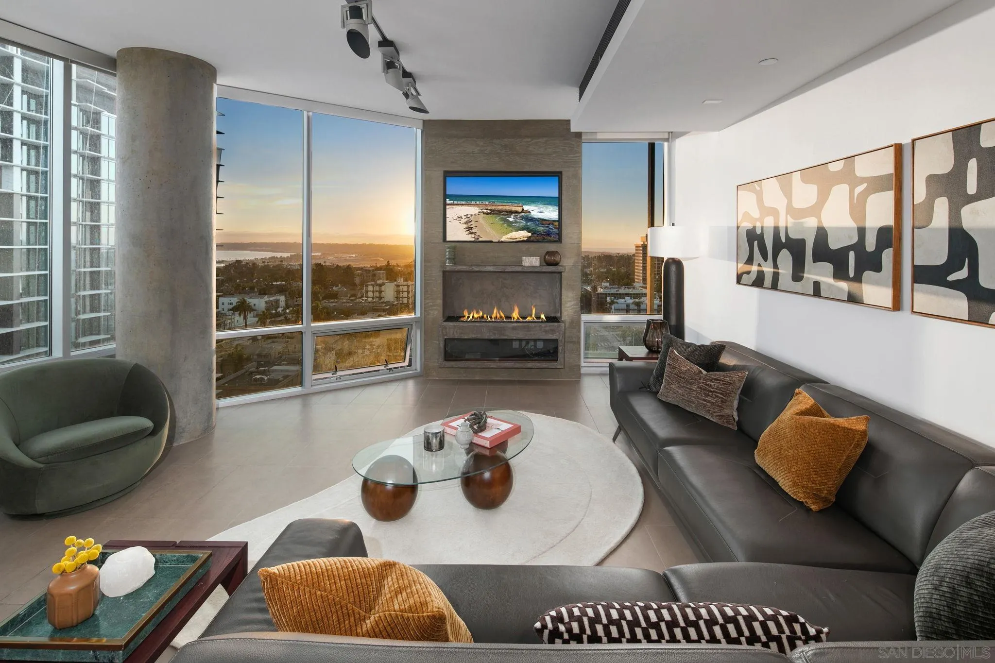 https://cdn.realtyfeed.com/cdn/127/250041206/e2e6259f10262ae702c5f9b35b1b84cb.webp