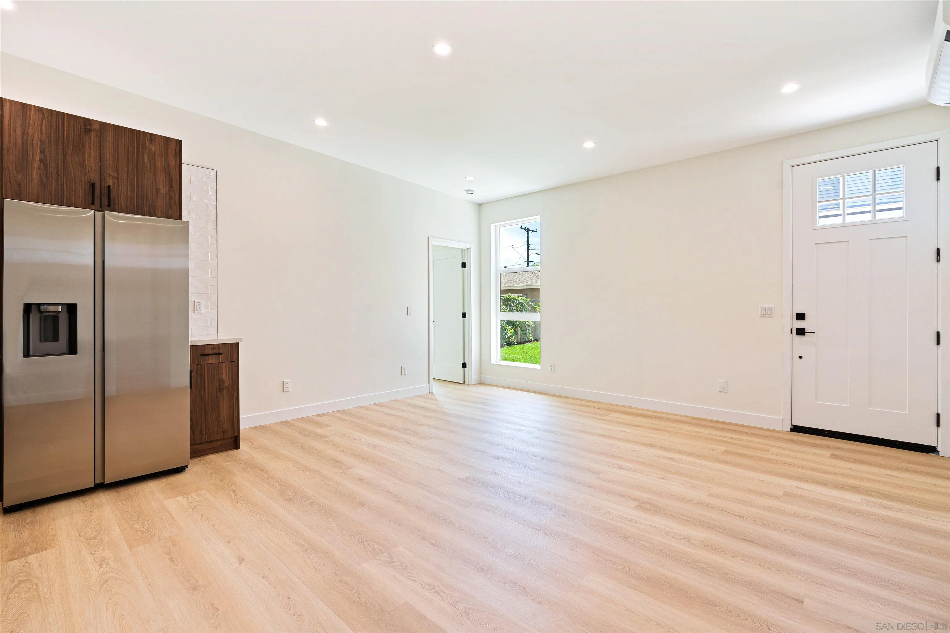 https://cdn.realtyfeed.com/cdn/127/250041210/e98ca8483709c61b843fe7749a0d1229.webp