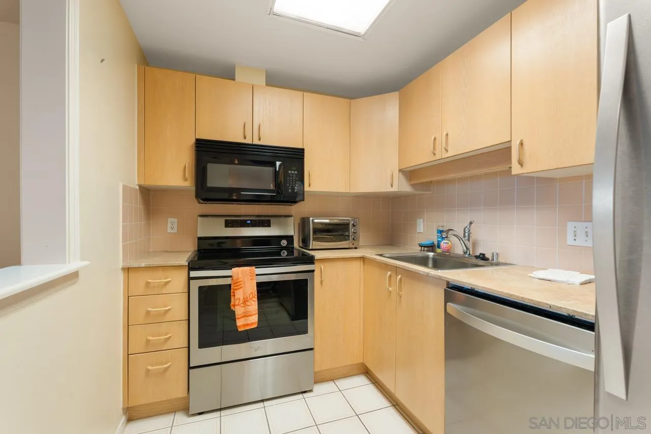 Photo #3: 250041211 Listing 