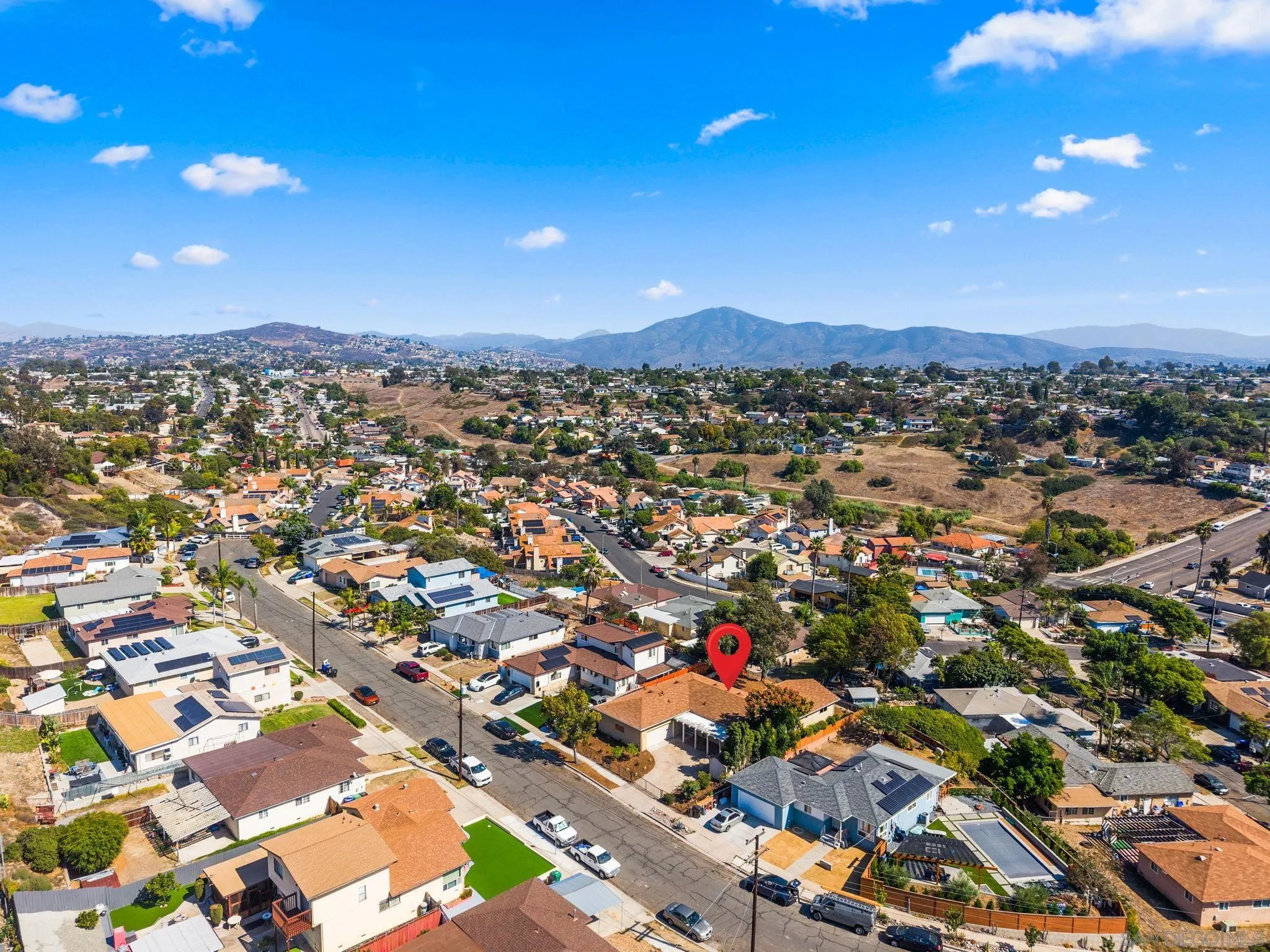 https://cdn.realtyfeed.com/cdn/127/250041215/337a2d61aebad3bbc59dbbe720eaf123.webp
