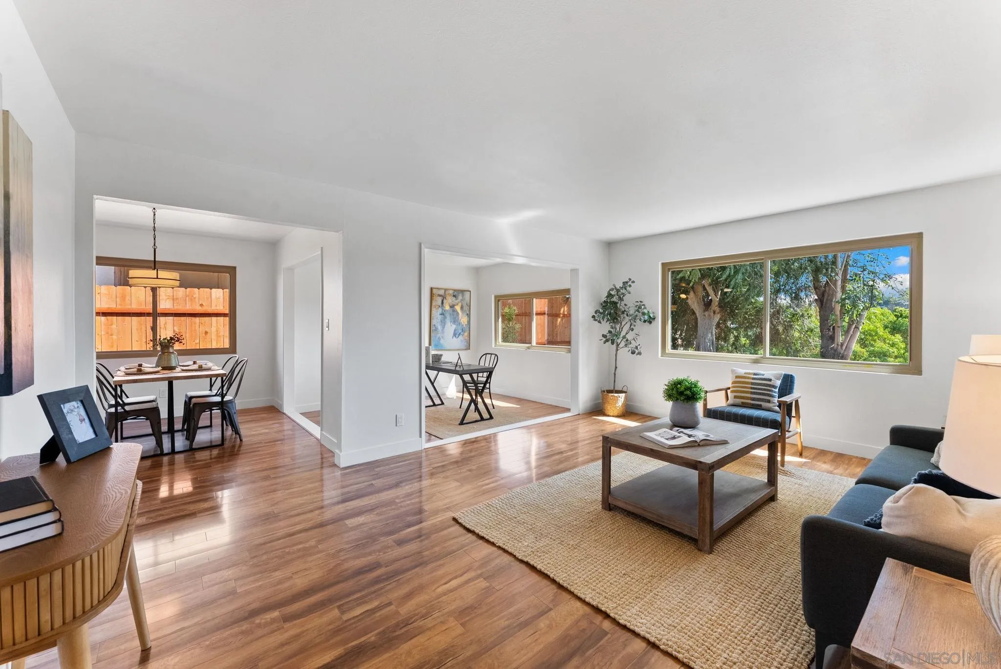 https://cdn.realtyfeed.com/cdn/127/250041215/731d76e498c45a06d4e77edb5dbd78ea.webp