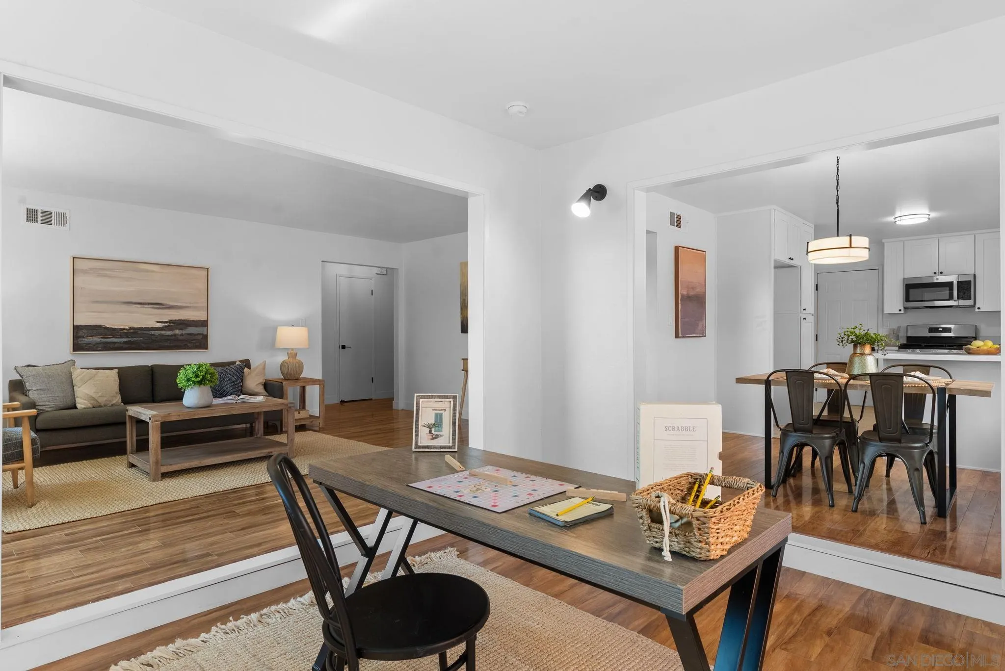 https://cdn.realtyfeed.com/cdn/127/250041215/ca1dcba5b5c3225f5cc9bae38db9e3c9.webp