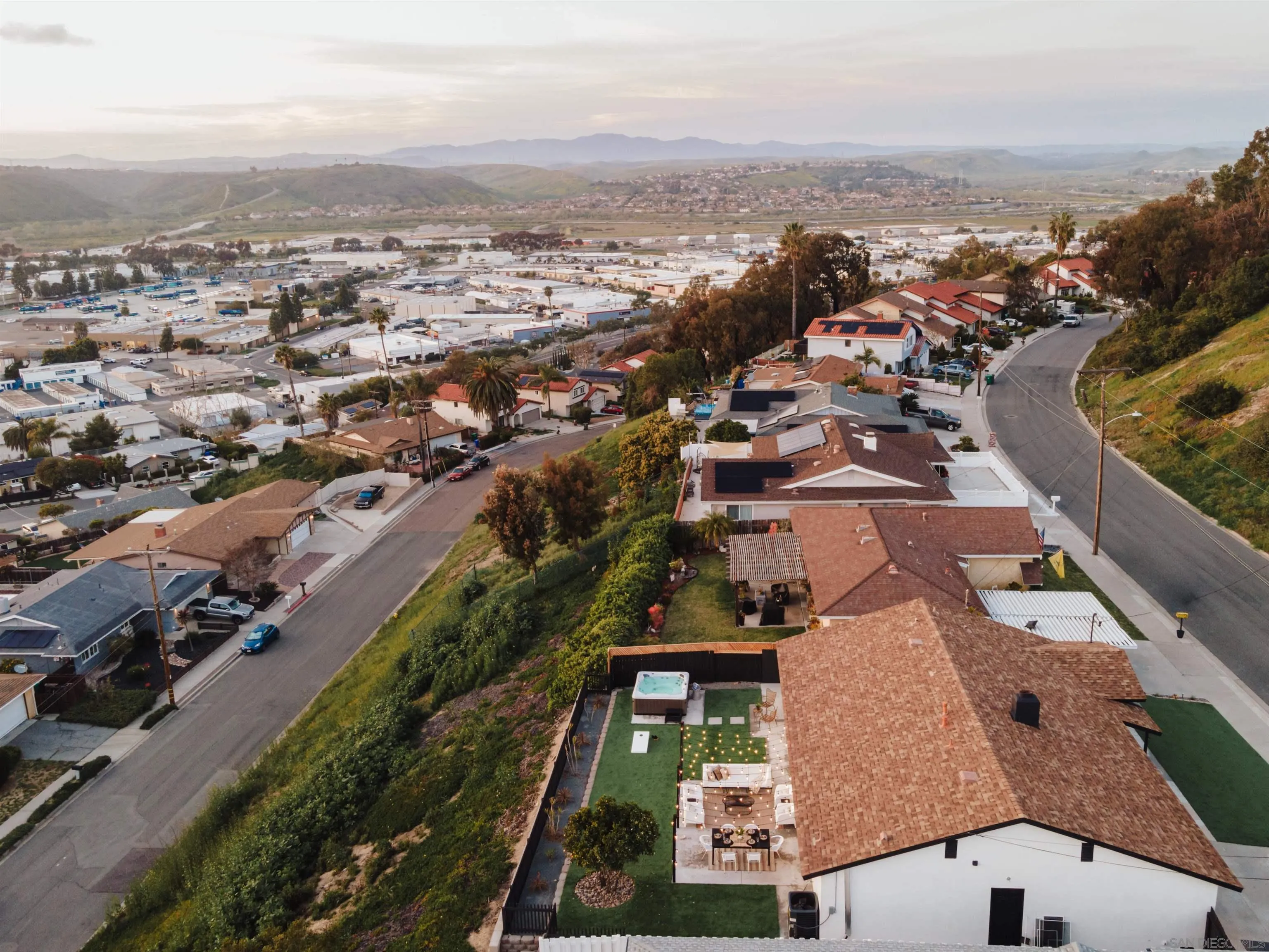 https://cdn.realtyfeed.com/cdn/127/250041216/8a245c4f7cdf3b9b255f82d198177b9f.webp