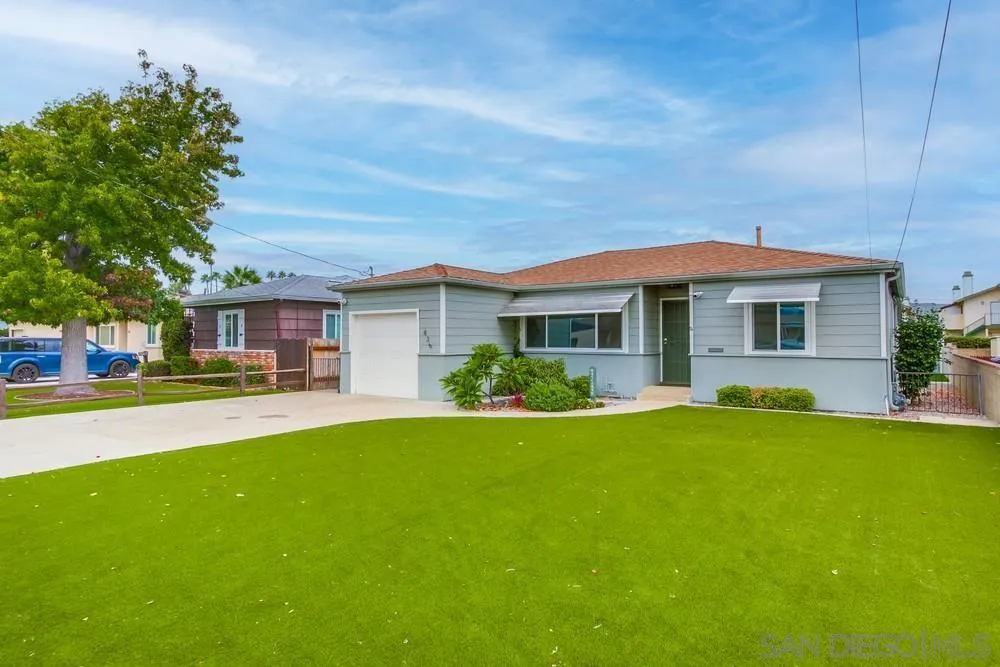 https://cdn.realtyfeed.com/cdn/127/250041217/0d0884c84b3ec3130a66cc422fe8f51f.webp