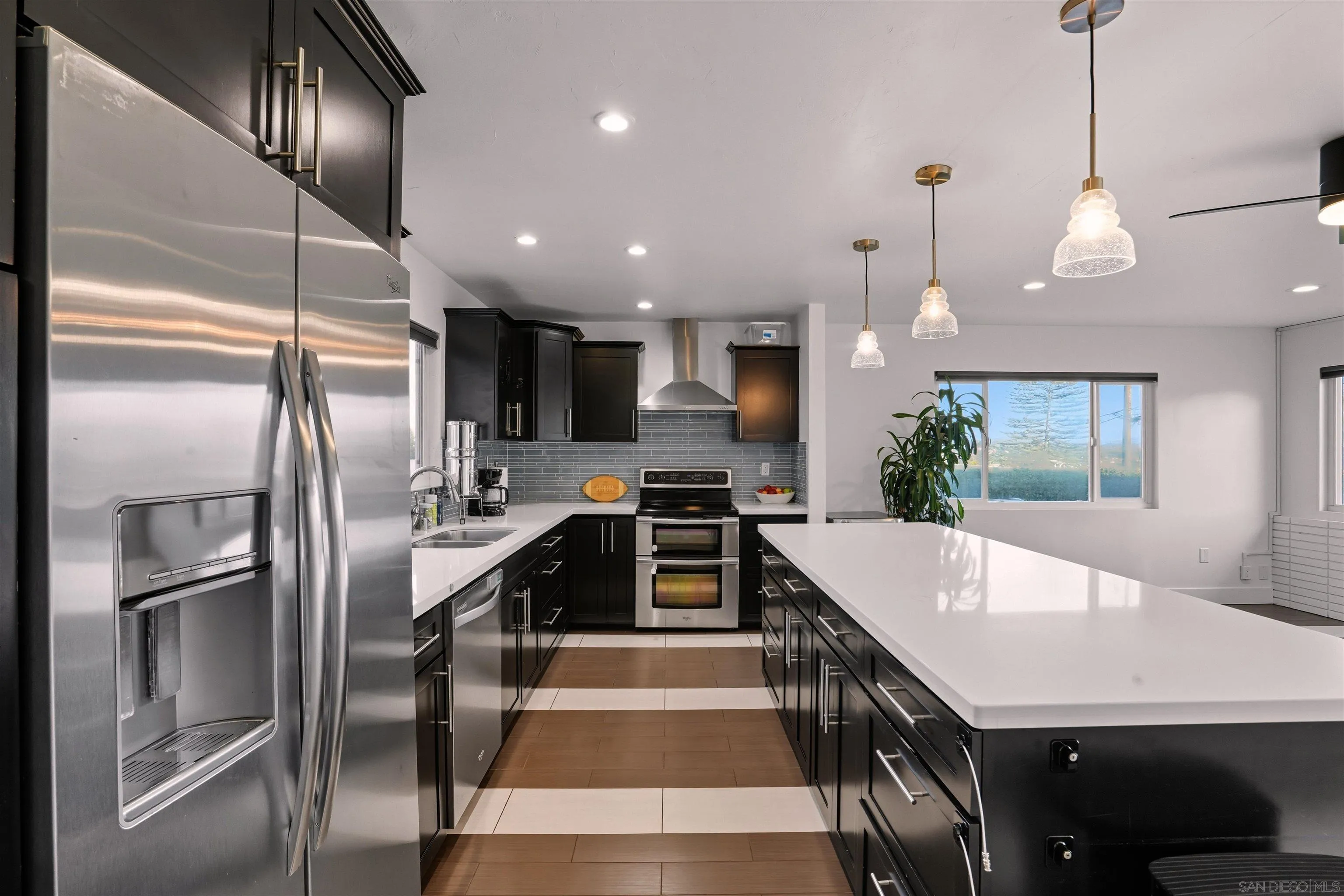 https://cdn.realtyfeed.com/cdn/127/250041222/1eec0da7c612e1f168a5f14dfc20afe0.webp