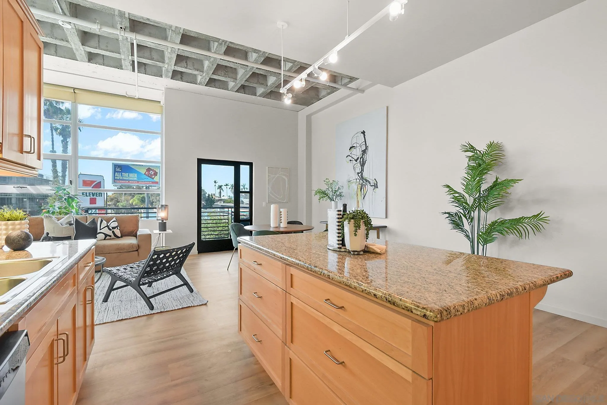 Photo #15: 250041225 Listing: Photo #15