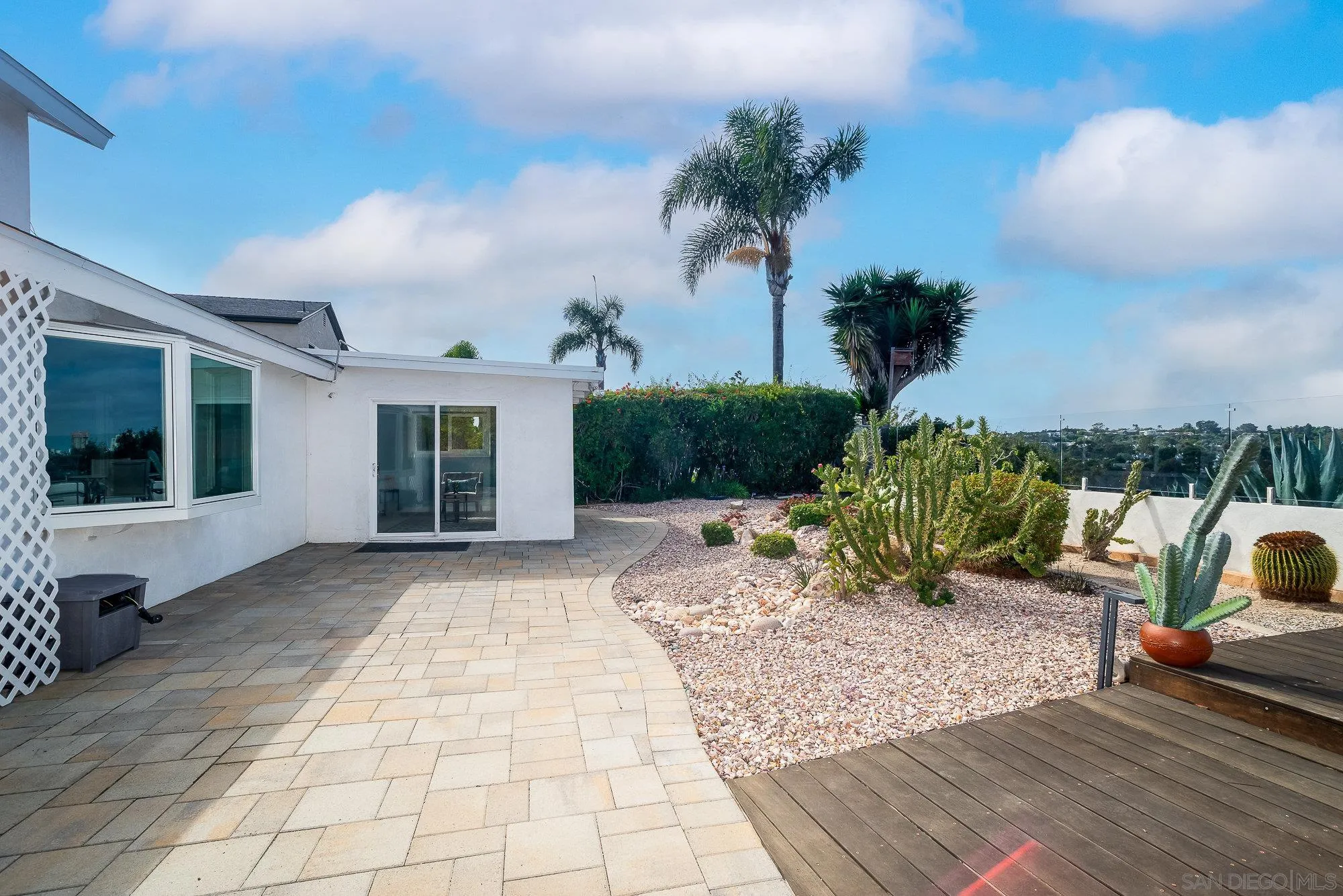 https://cdn.realtyfeed.com/cdn/127/250041231/1197d68997c9b9fddc1096d3514c66a4.webp