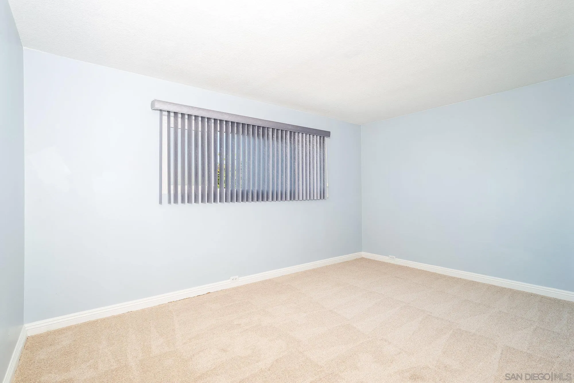 https://cdn.realtyfeed.com/cdn/127/250041231/380a51444db308aef46436a130e6688f.webp