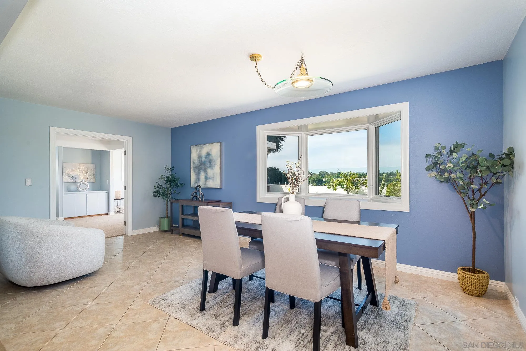 https://cdn.realtyfeed.com/cdn/127/250041231/93a2054d8eb32b4f01bbb2ed23e762b9.webp