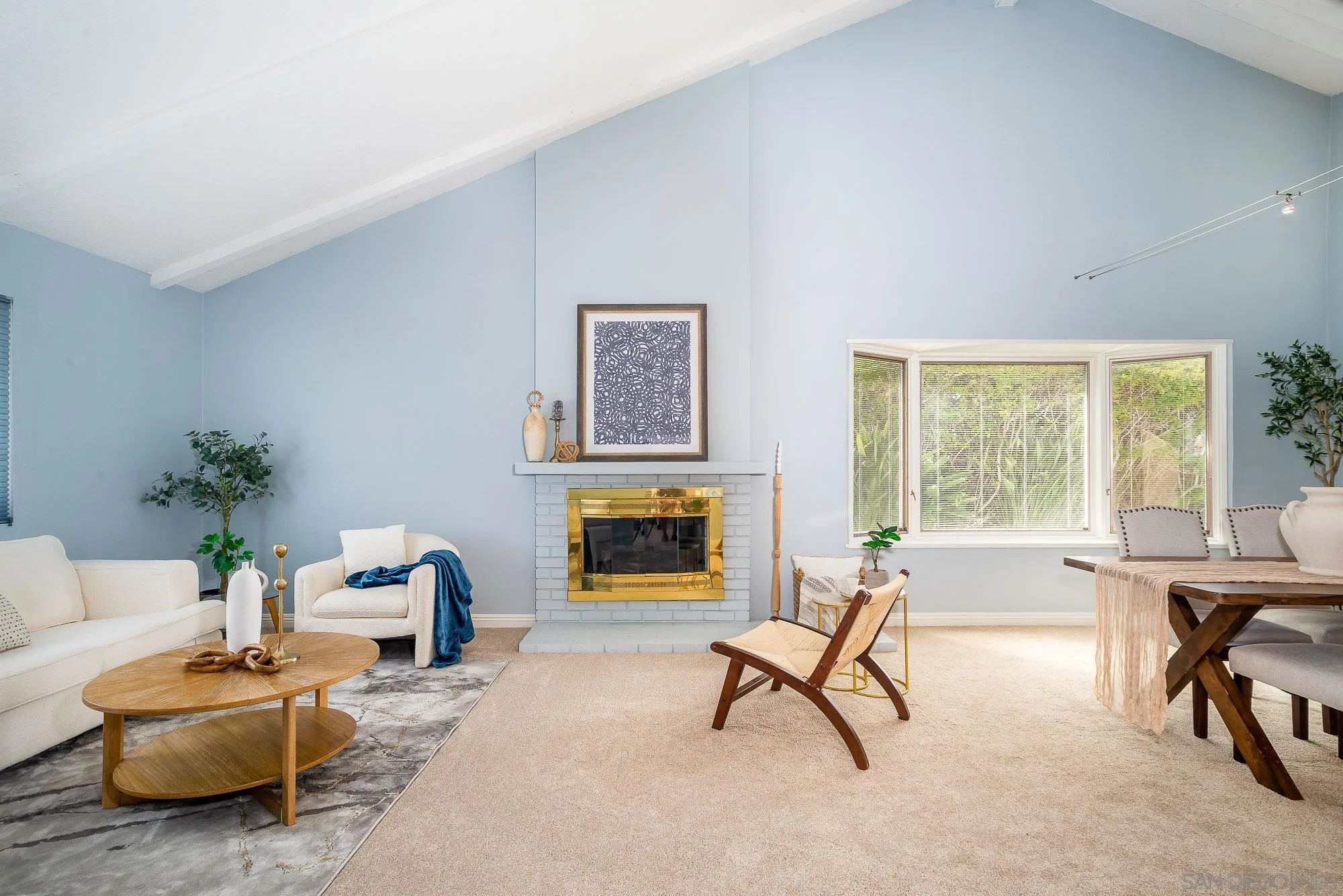 https://cdn.realtyfeed.com/cdn/127/250041231/9c9d3f6b913ba37ded512cc6b583f159.webp