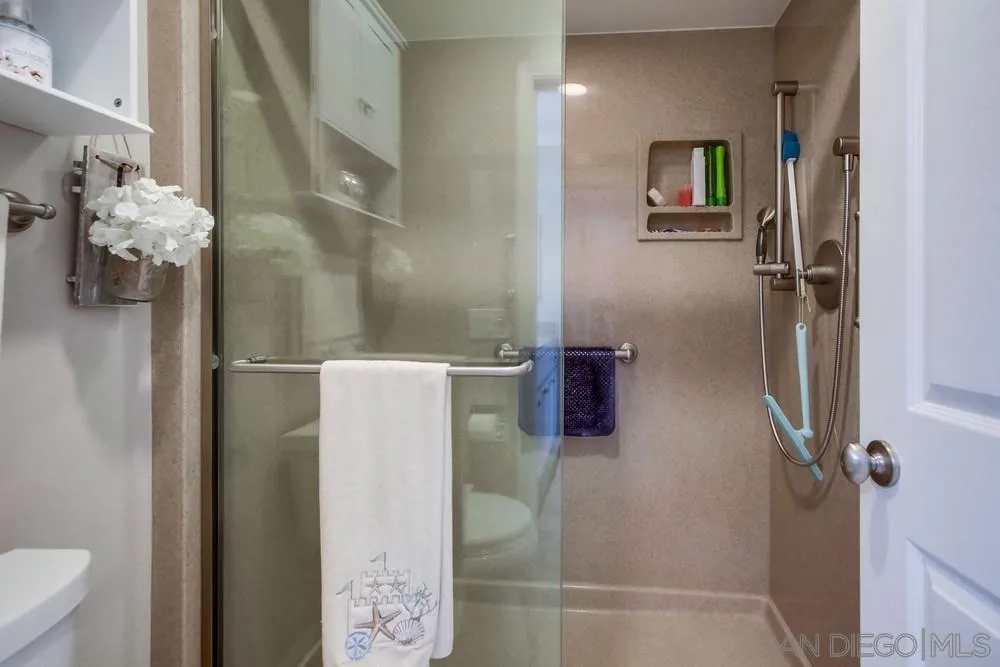 https://cdn.realtyfeed.com/cdn/127/250041235/29b51821f06bd6e9b3b0f3605c47dc4d.webp