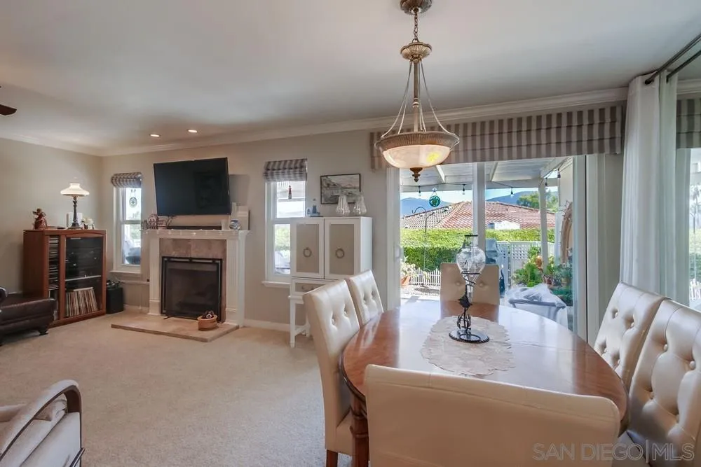 https://cdn.realtyfeed.com/cdn/127/250041235/417d694726f9d74de1c88d327a014117.webp