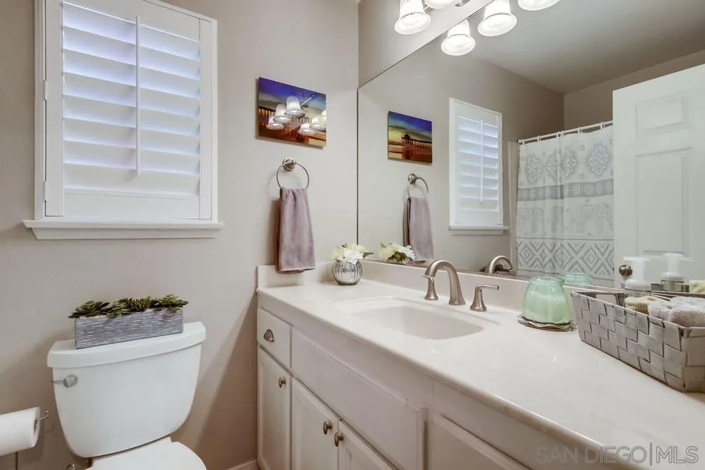https://cdn.realtyfeed.com/cdn/127/250041235/4a7d5e933313e8df404d99d12e03756f.webp