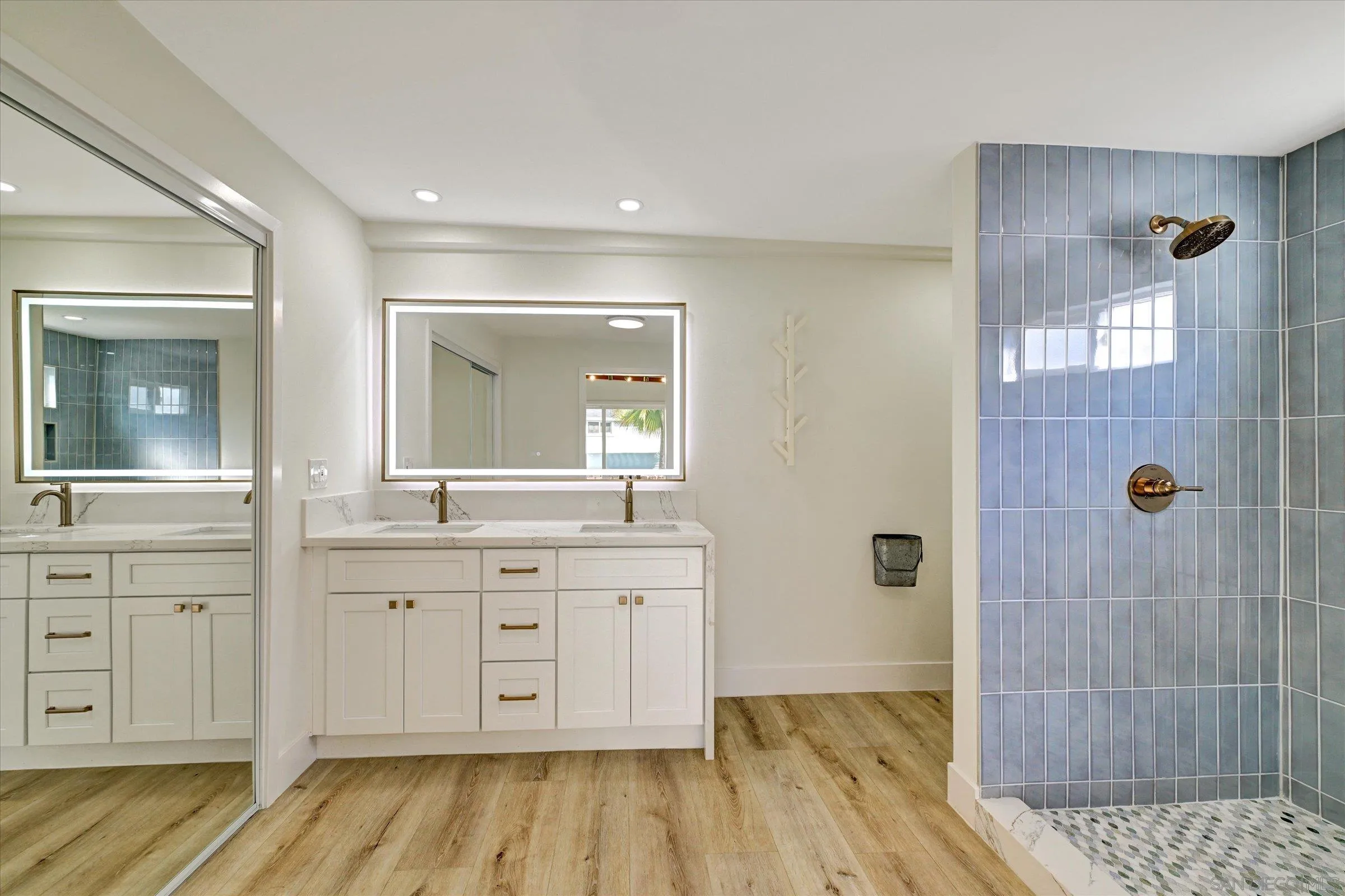 https://cdn.realtyfeed.com/cdn/127/250041237/d109c883c69d4b224a4e36d9a396cc8b.webp