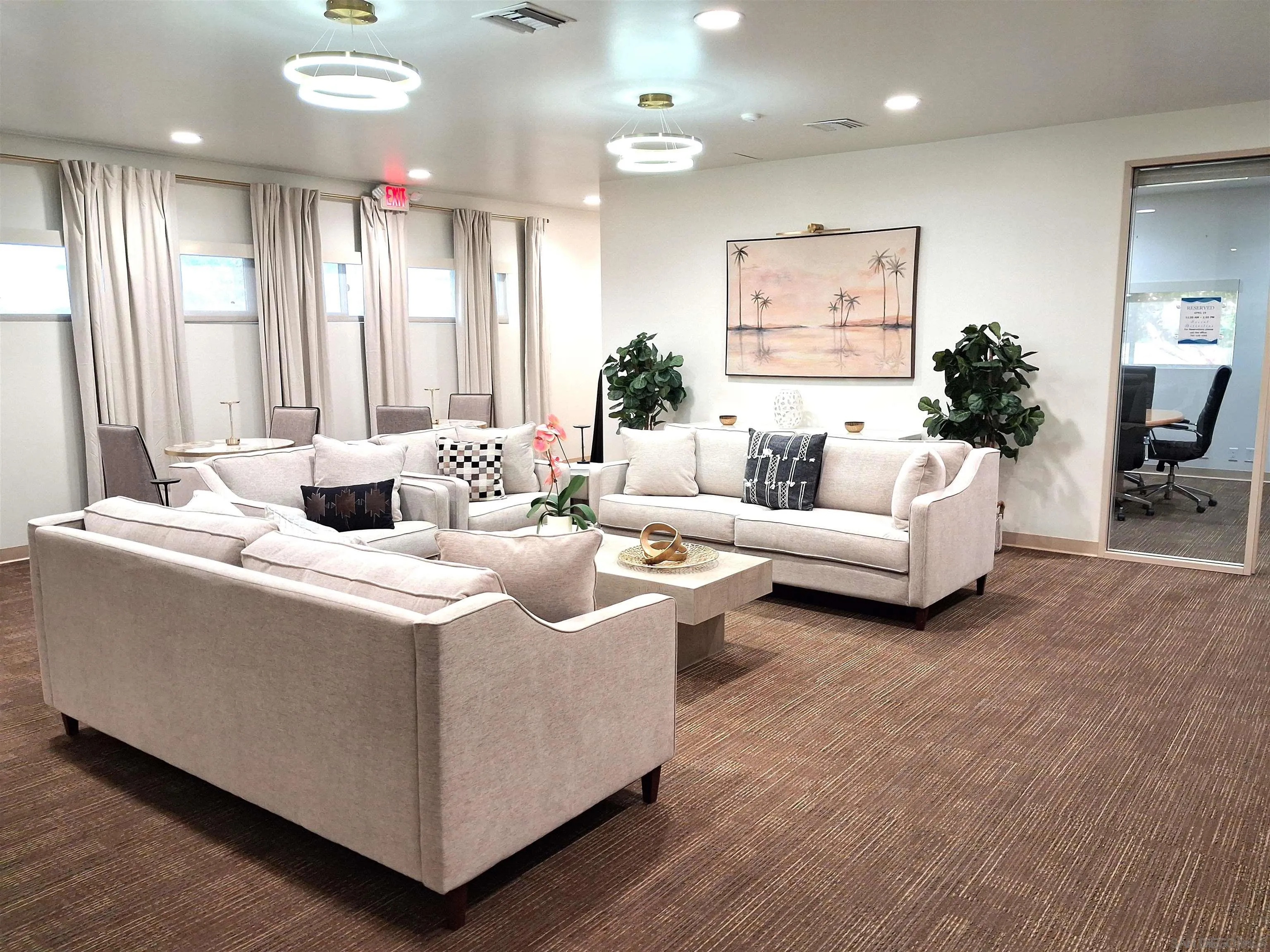 https://cdn.realtyfeed.com/cdn/127/250041242/602ef4b0e63c7c5a8afdefb192406bc4.webp