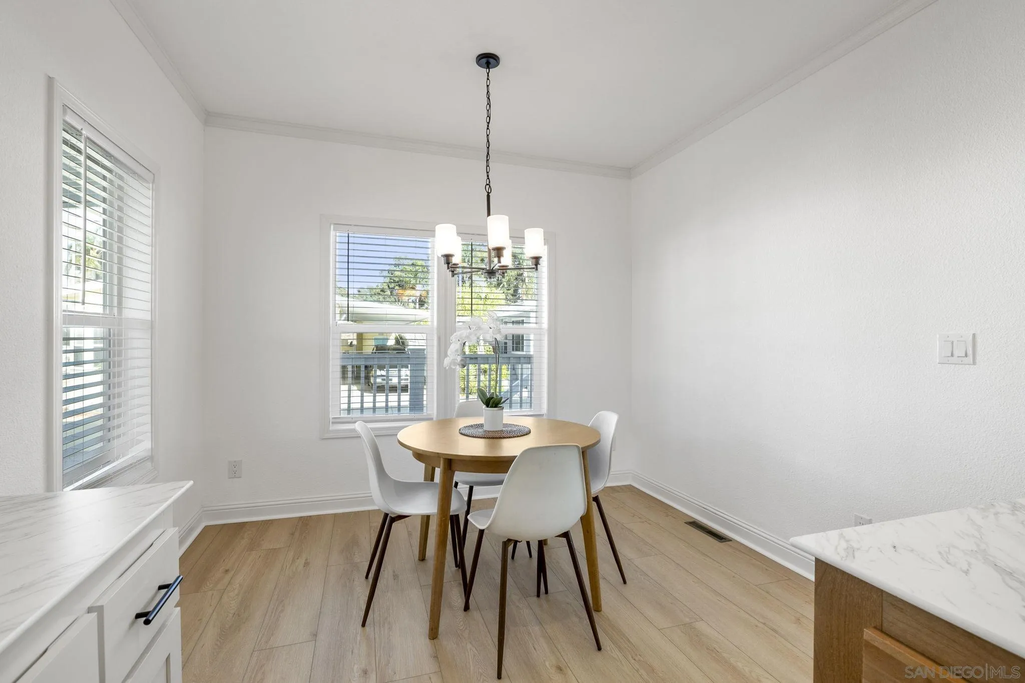 https://cdn.realtyfeed.com/cdn/127/250041242/695d7c72640ea3f3e7569fe40575c75b.webp