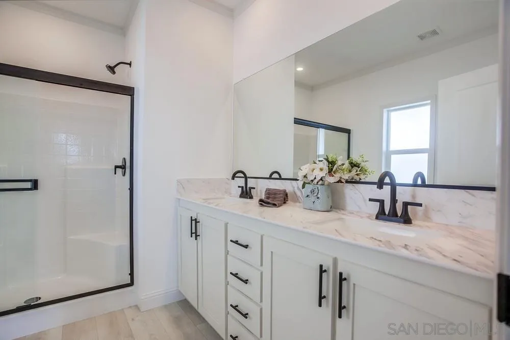 https://cdn.realtyfeed.com/cdn/127/250041242/7241a56fba388193a474e1b1681952b0.webp
